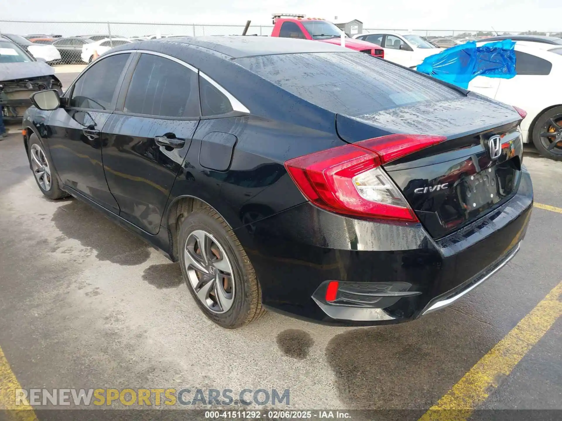 3 fotografías del automóvil dañado 19XFC2F64LE011586 HONDA CIVIC 2020