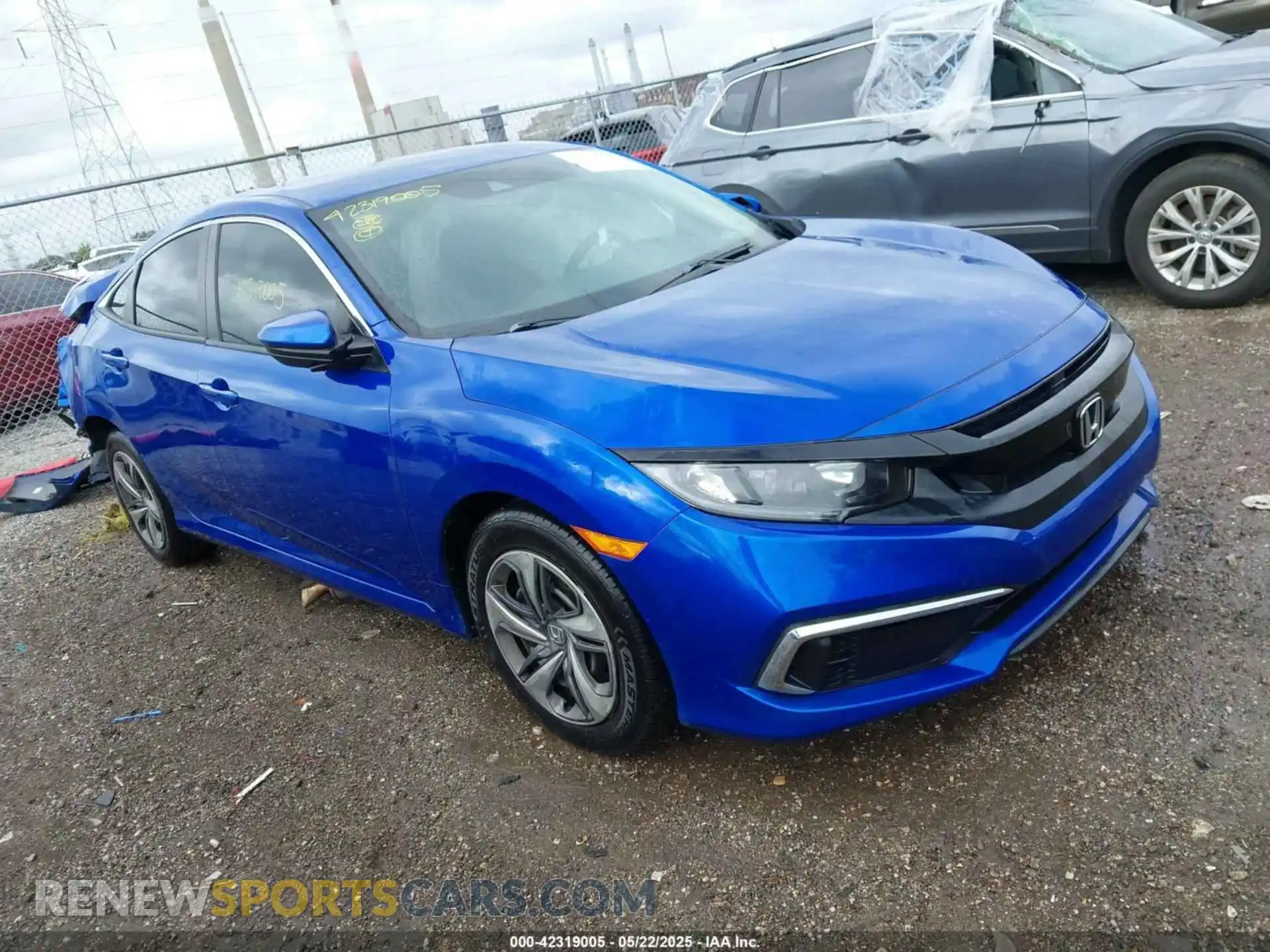 1 Photograph of a damaged car 19XFC2F66LE030527 HONDA CIVIC 2020