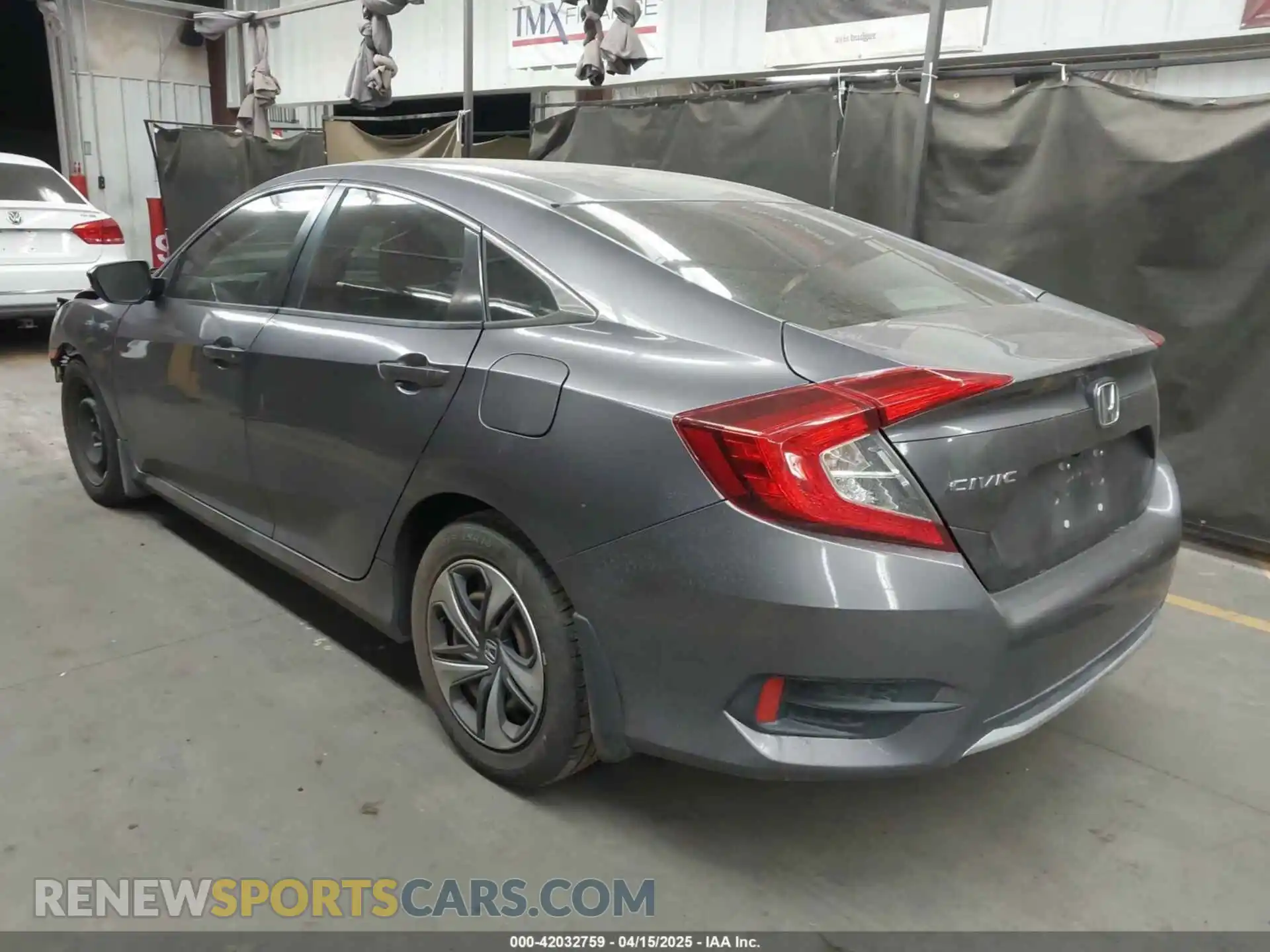 3 Photograph of a damaged car 19XFC2F67LE006057 HONDA CIVIC 2020