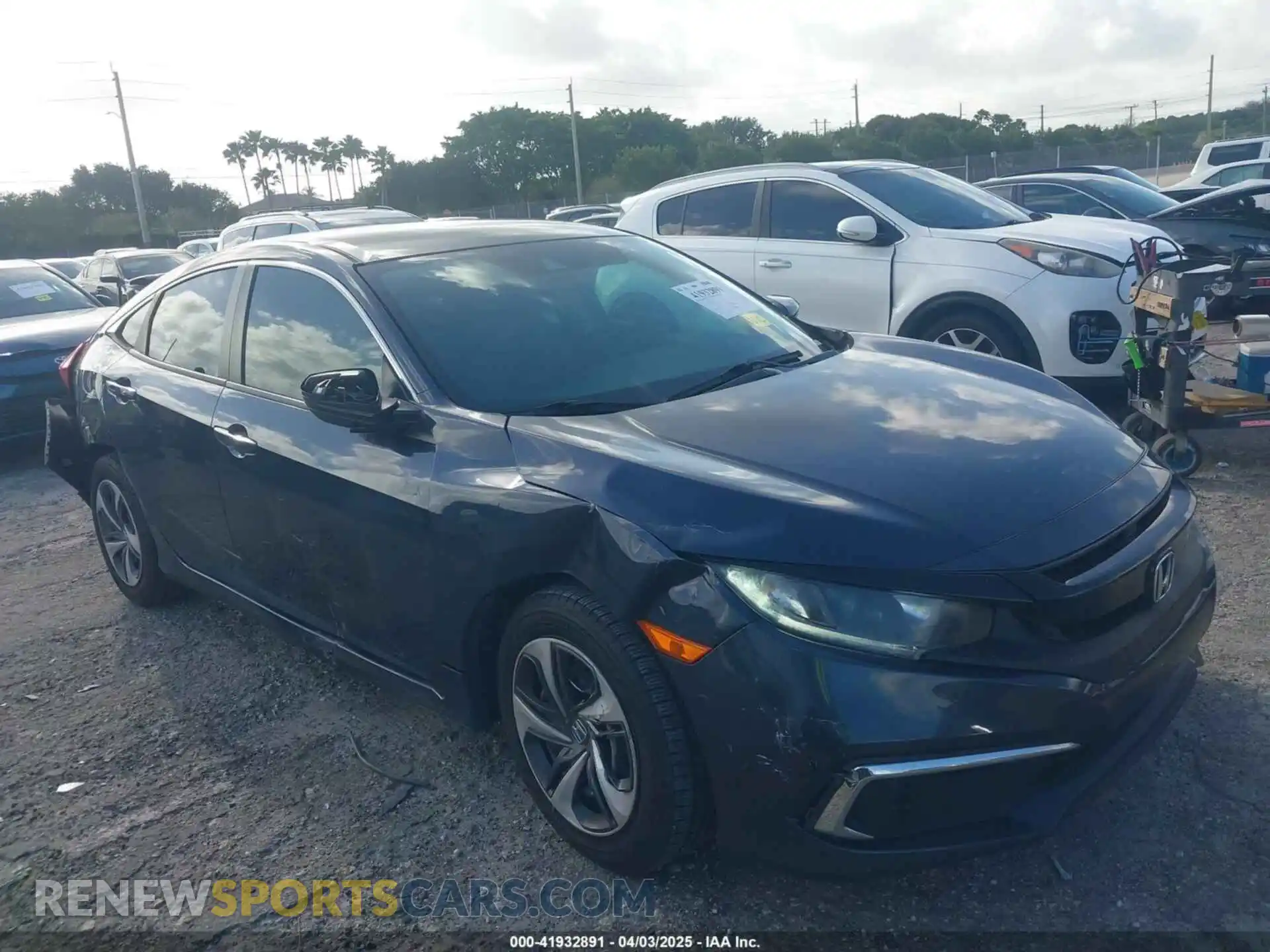1 Photograph of a damaged car 19XFC2F67LE016023 HONDA CIVIC 2020