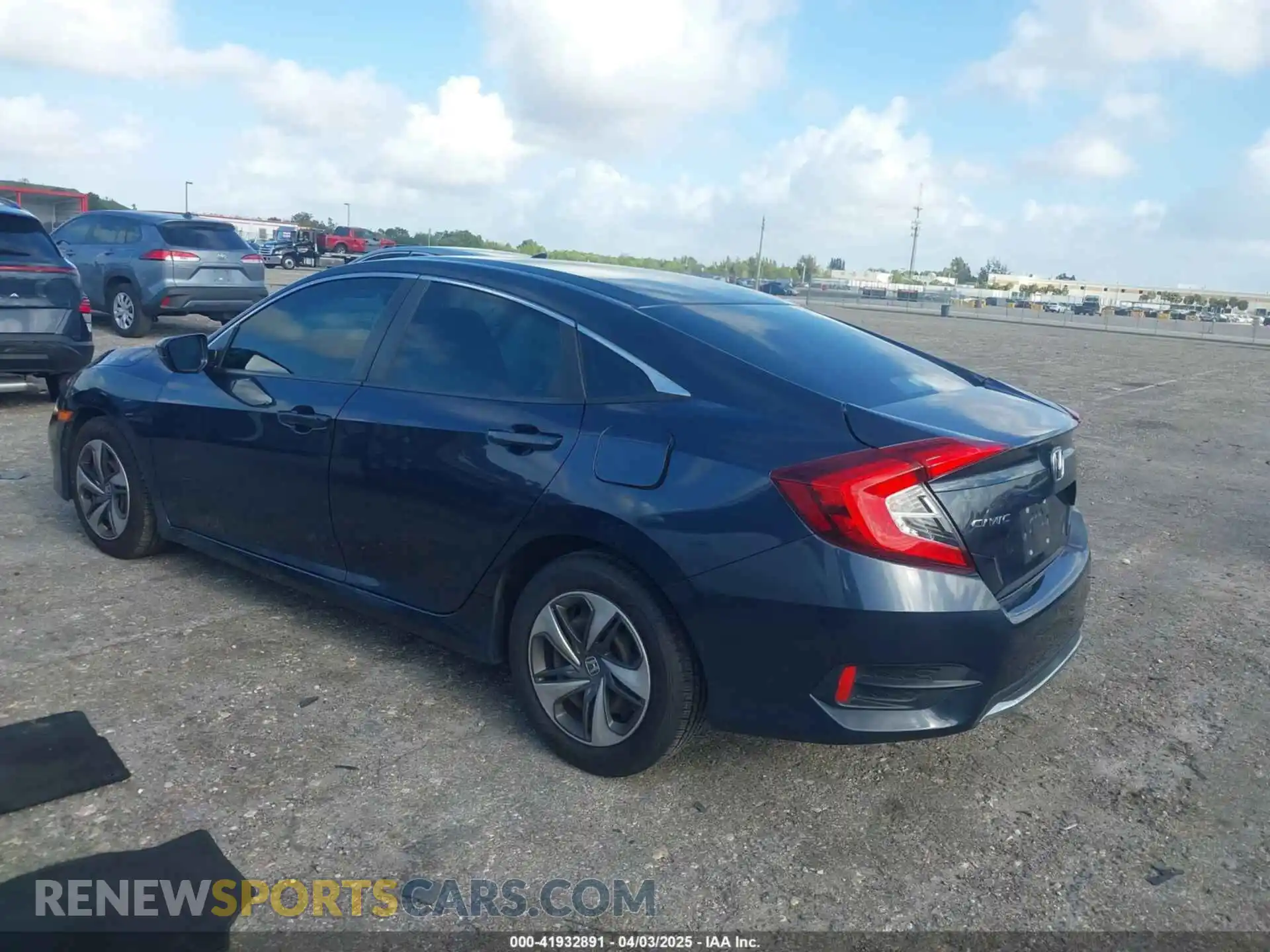 3 Photograph of a damaged car 19XFC2F67LE016023 HONDA CIVIC 2020