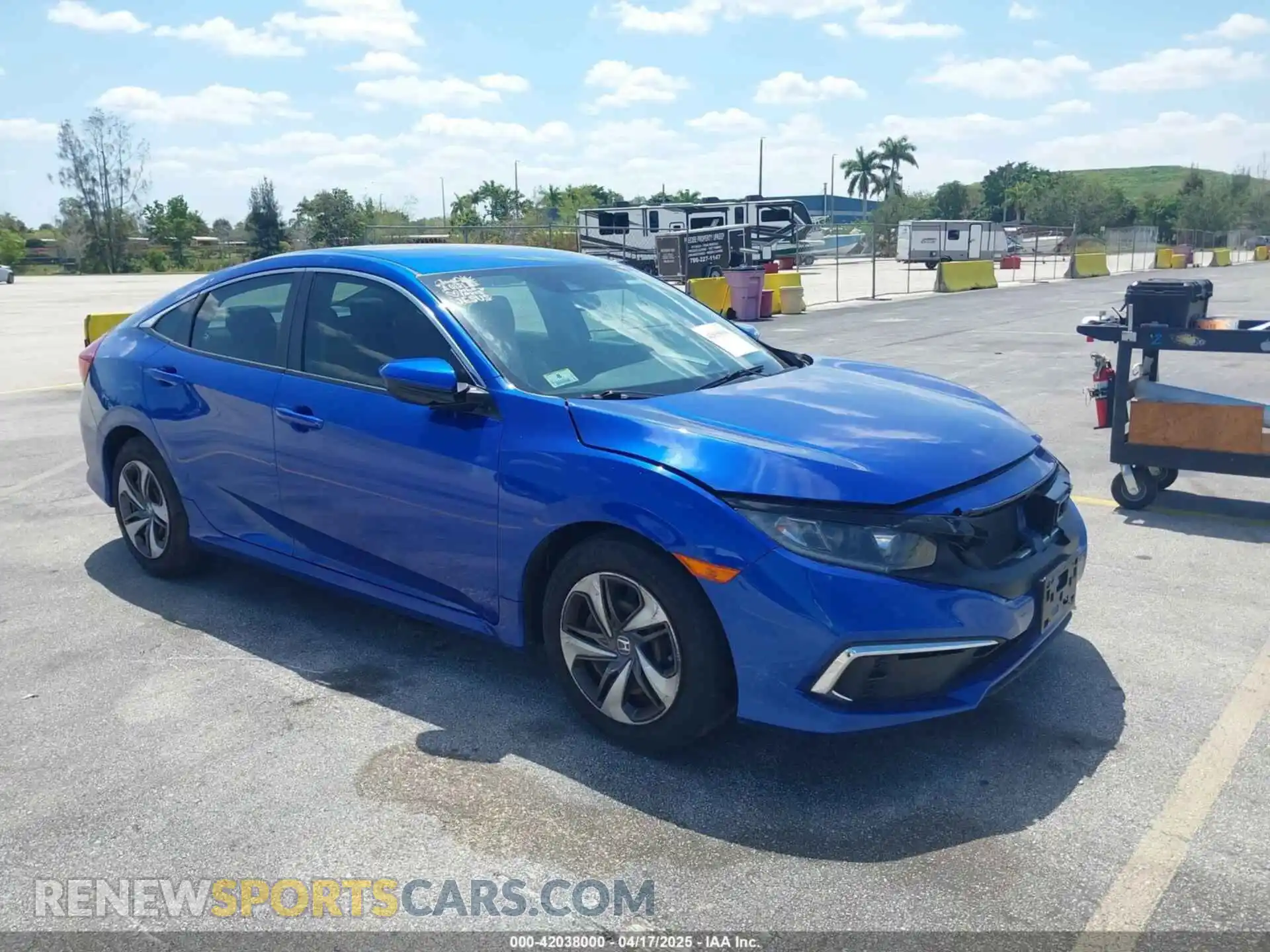 1 Photograph of a damaged car 19XFC2F69LE005511 HONDA CIVIC 2020
