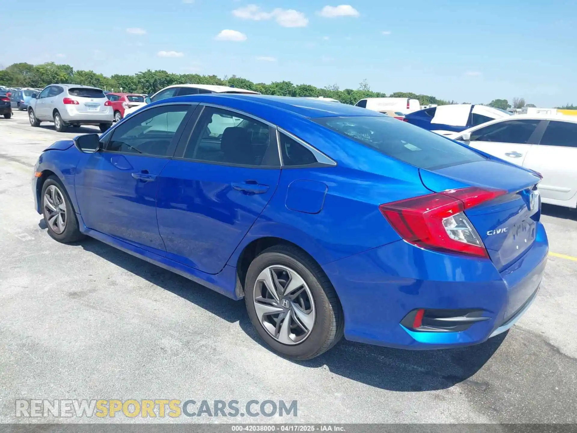 3 Photograph of a damaged car 19XFC2F69LE005511 HONDA CIVIC 2020