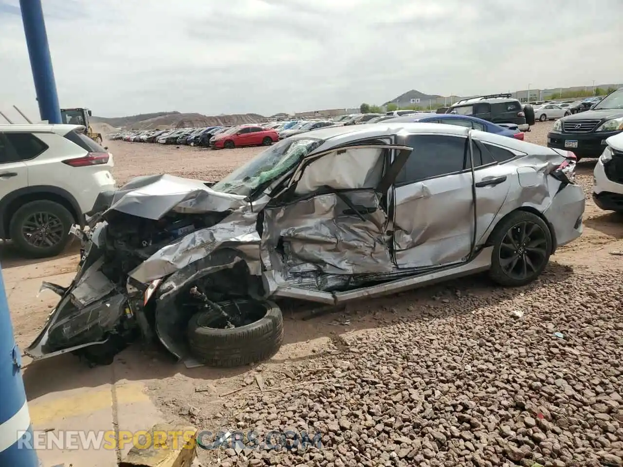 1 Photograph of a damaged car 19XFC2F80LE009948 HONDA CIVIC 2020