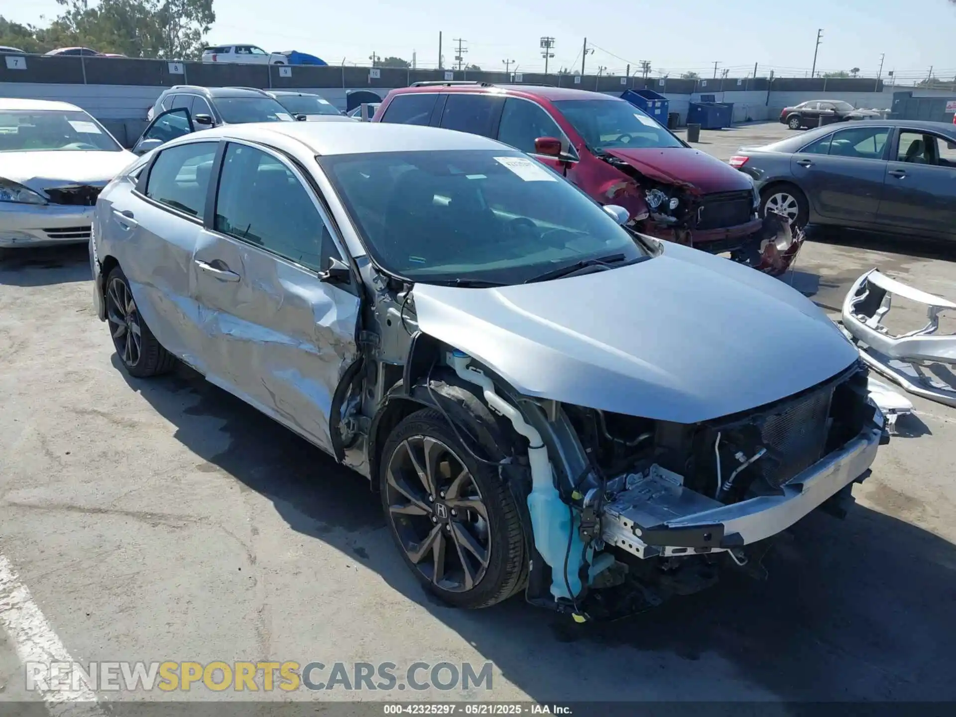 1 Photograph of a damaged car 19XFC2F83LE022516 HONDA CIVIC 2020