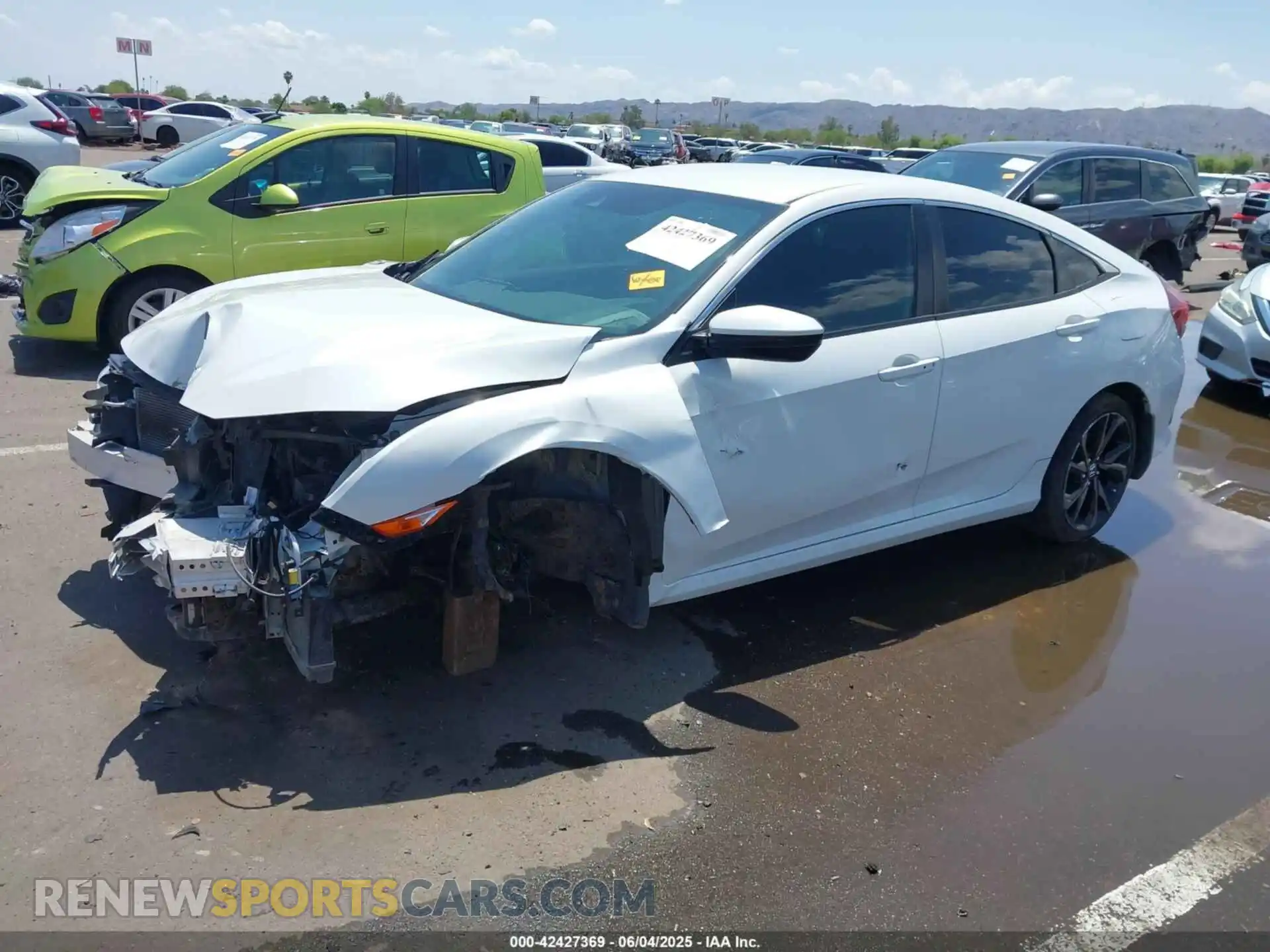 2 Photograph of a damaged car 19XFC2F85LE000825 HONDA CIVIC 2020