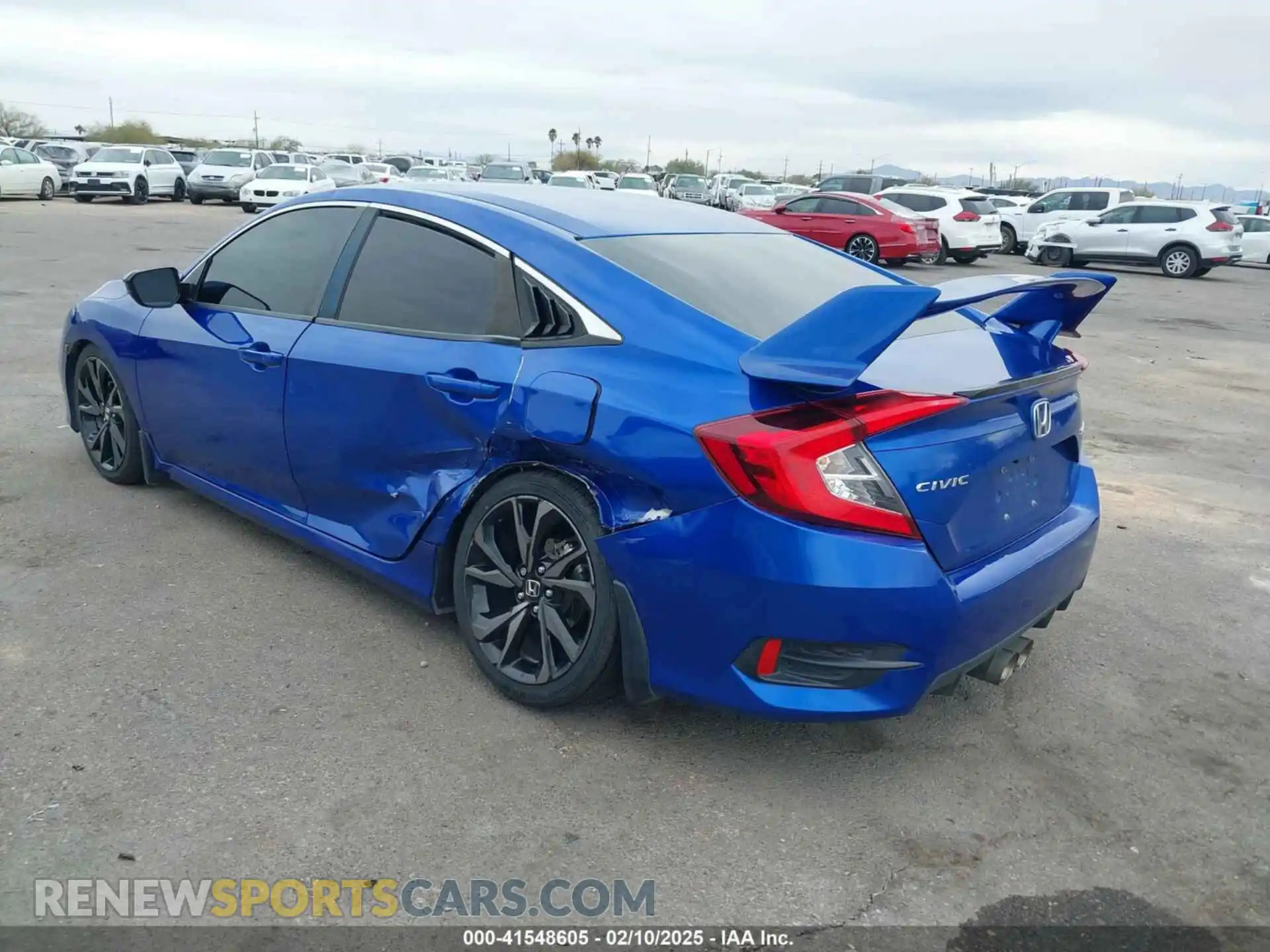 3 Photograph of a damaged car 19XFC2F89LE005011 HONDA CIVIC 2020