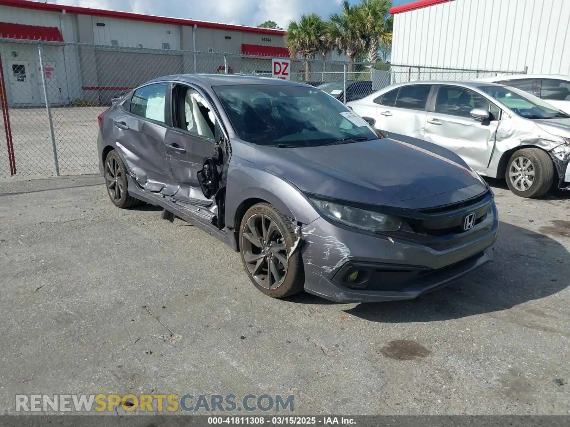 1 Photograph of a damaged car 19XFC2F89LE017644 HONDA CIVIC 2020