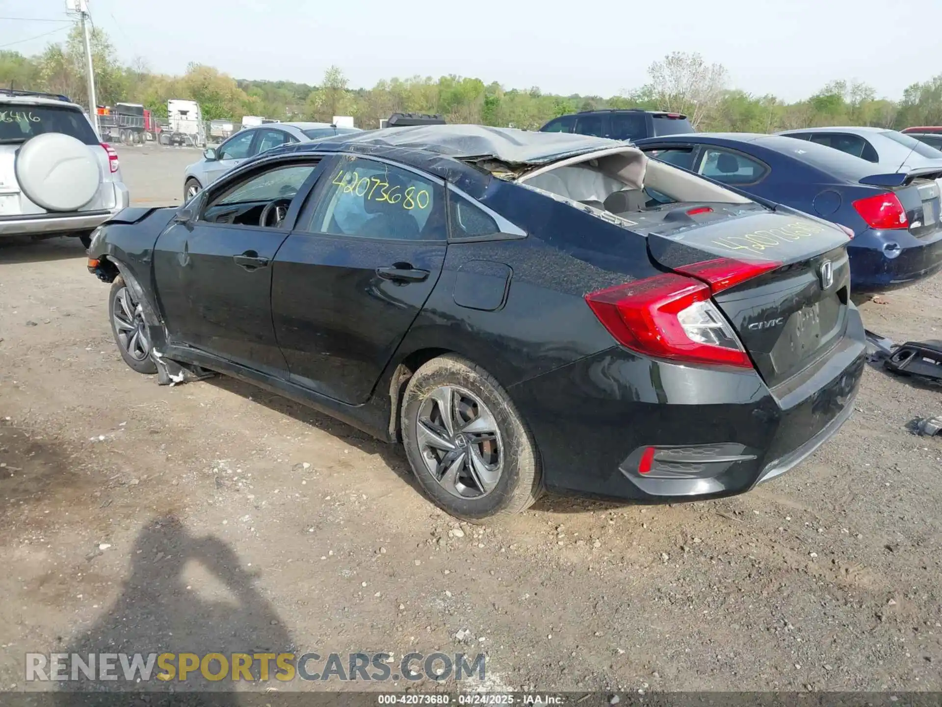 3 Photograph of a damaged car 2HGFC2F62LH589014 HONDA CIVIC 2020