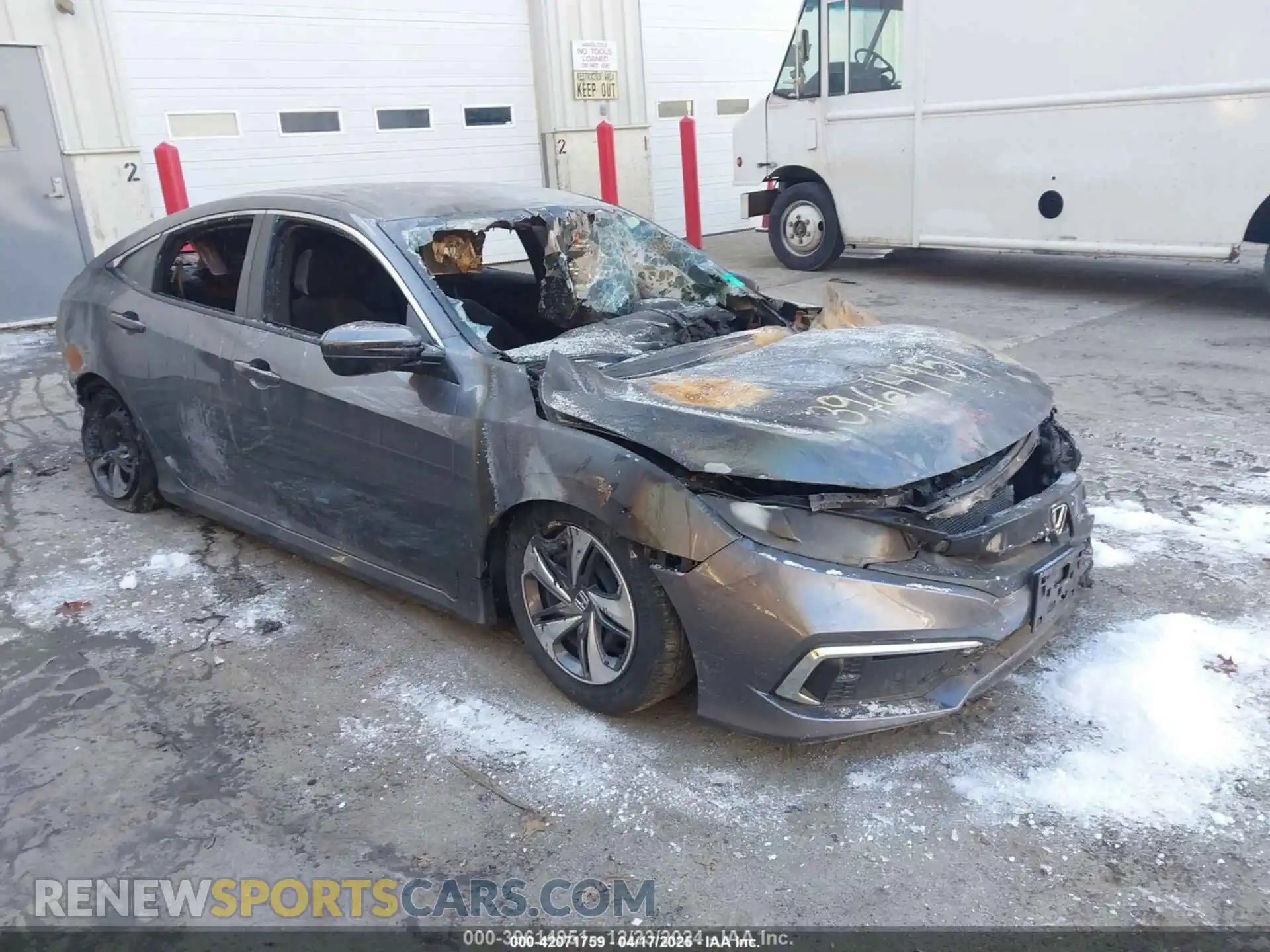 1 Photograph of a damaged car 2HGFC2F65LH530958 HONDA CIVIC 2020