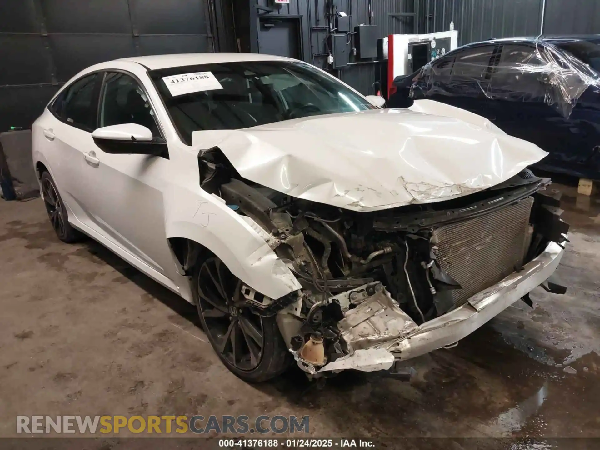 1 Photograph of a damaged car 2HGFC2F81LH522325 HONDA CIVIC 2020