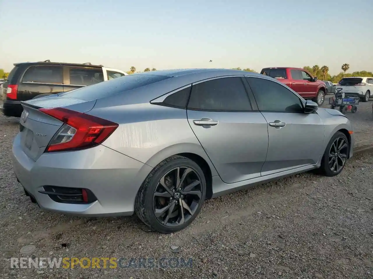 3 Photograph of a damaged car 2HGFC2F82LH580122 HONDA CIVIC 2020