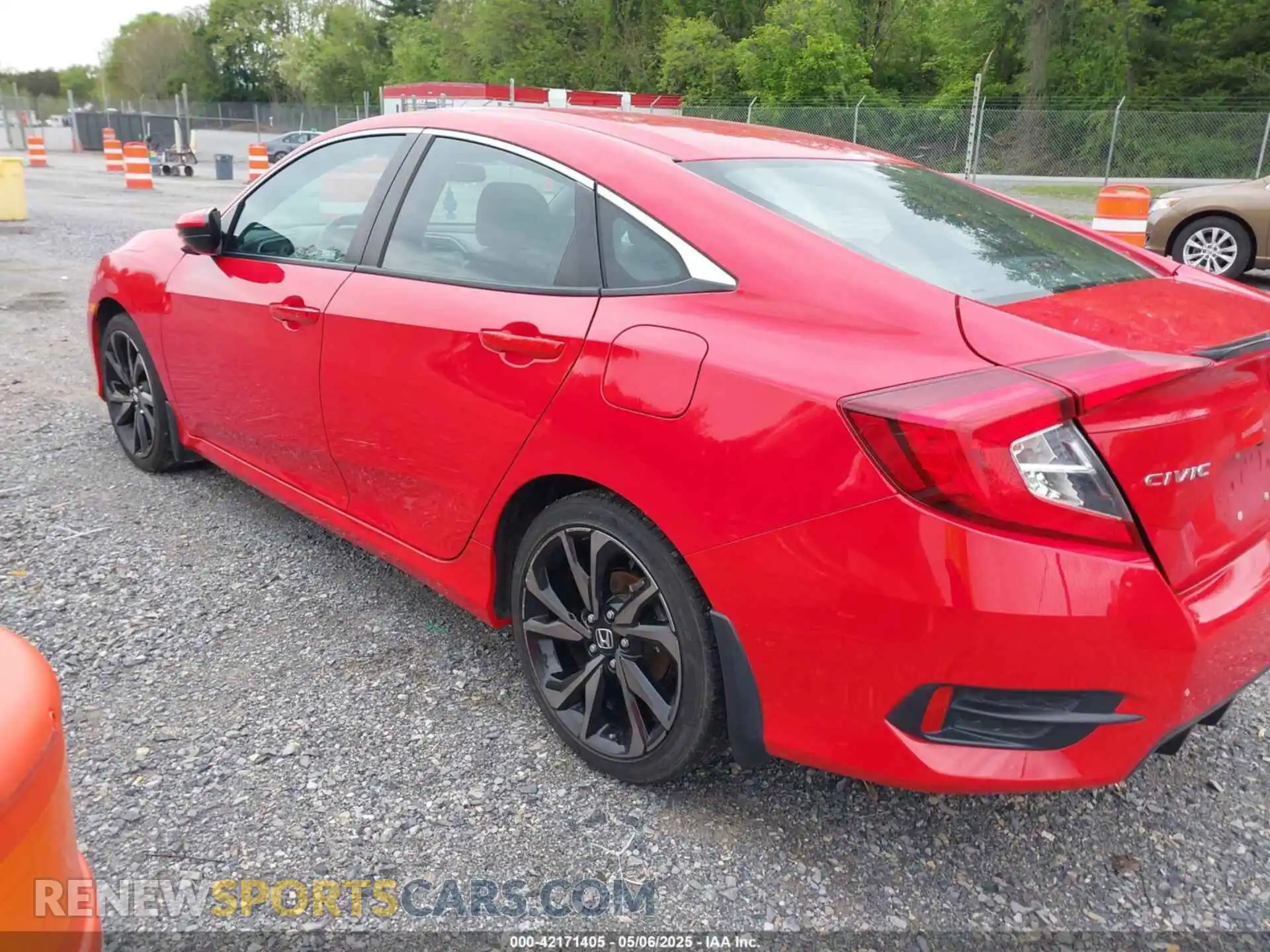3 Photograph of a damaged car 2HGFC2F84LH591333 HONDA CIVIC 2020