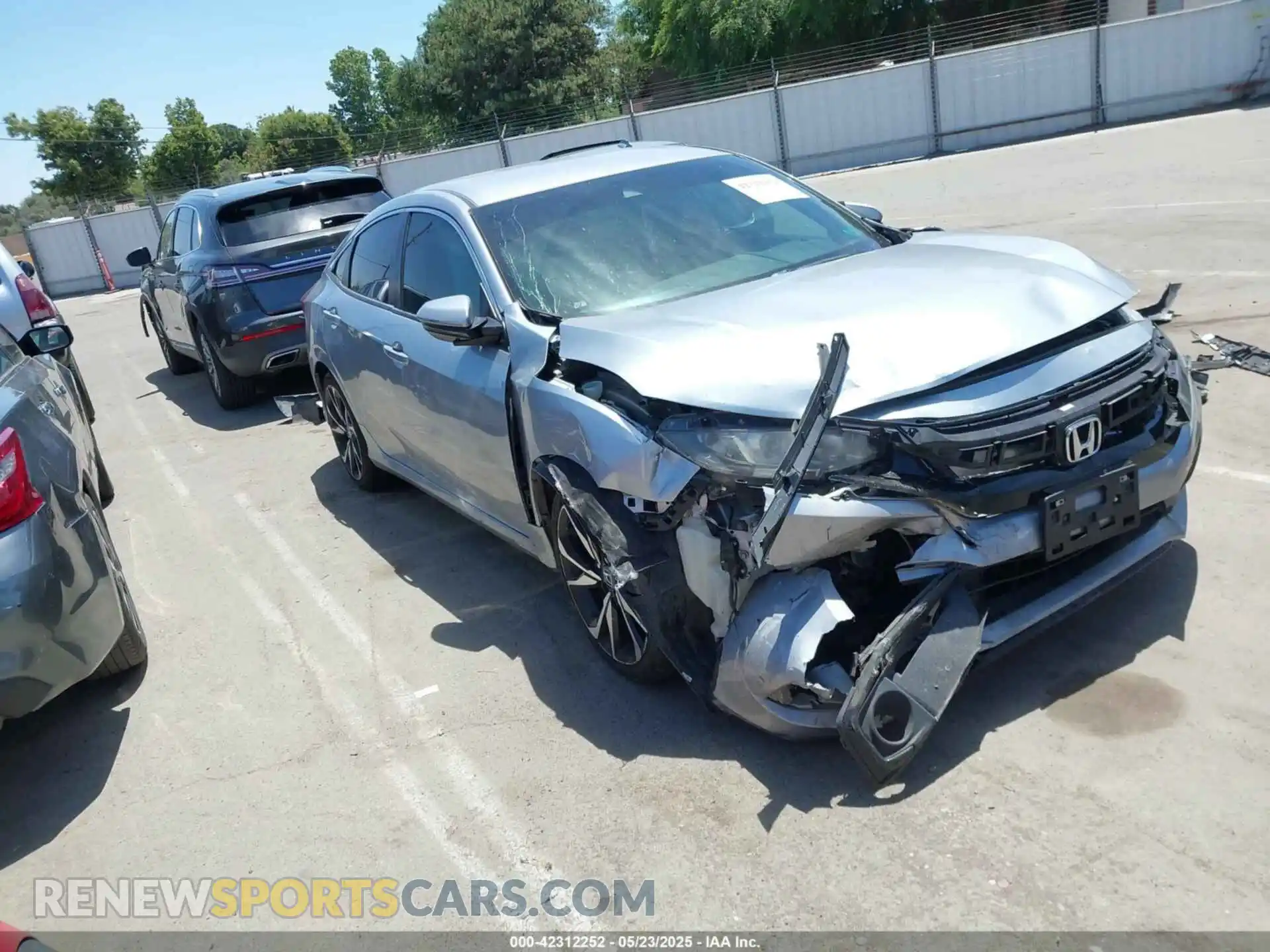 1 Photograph of a damaged car 2HGFC2F85LH525583 HONDA CIVIC 2020