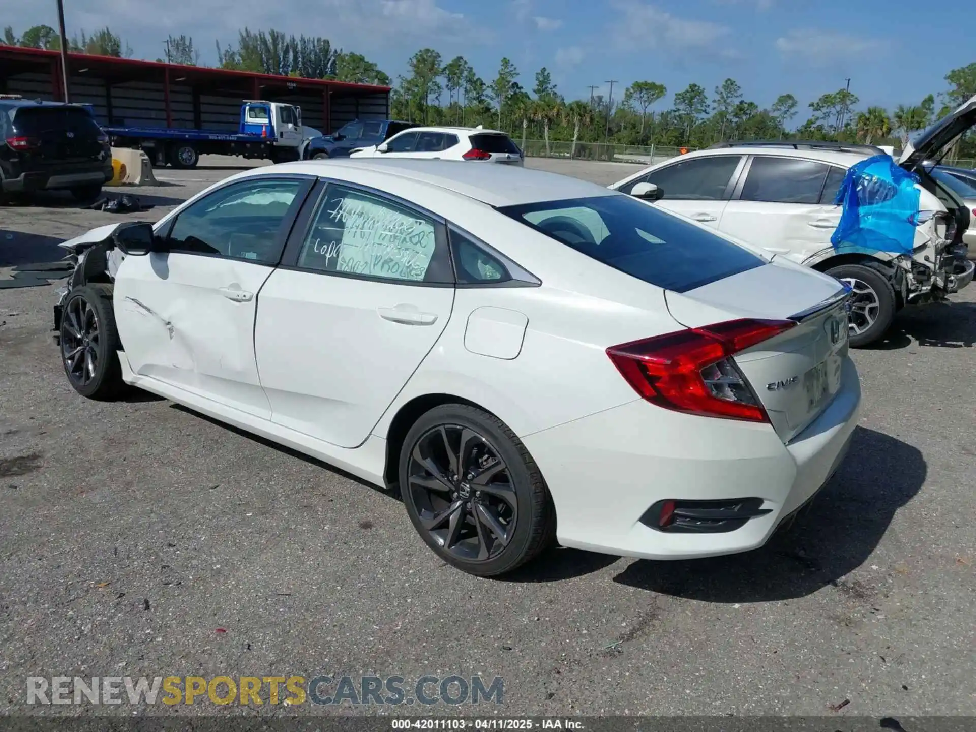 3 Photograph of a damaged car 2HGFC2F85LH584276 HONDA CIVIC 2020