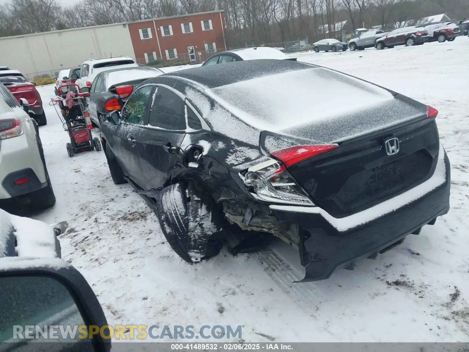 3 Photograph of a damaged car 2HGFC2F86LH535118 HONDA CIVIC 2020