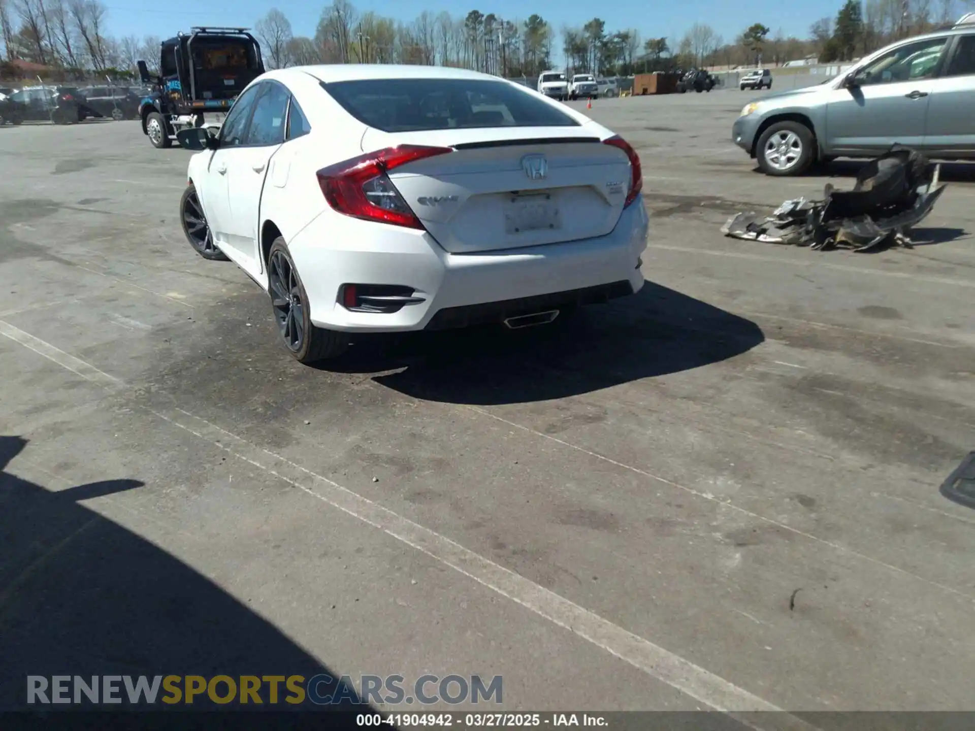 3 Photograph of a damaged car 2HGFC2F86LH551366 HONDA CIVIC 2020