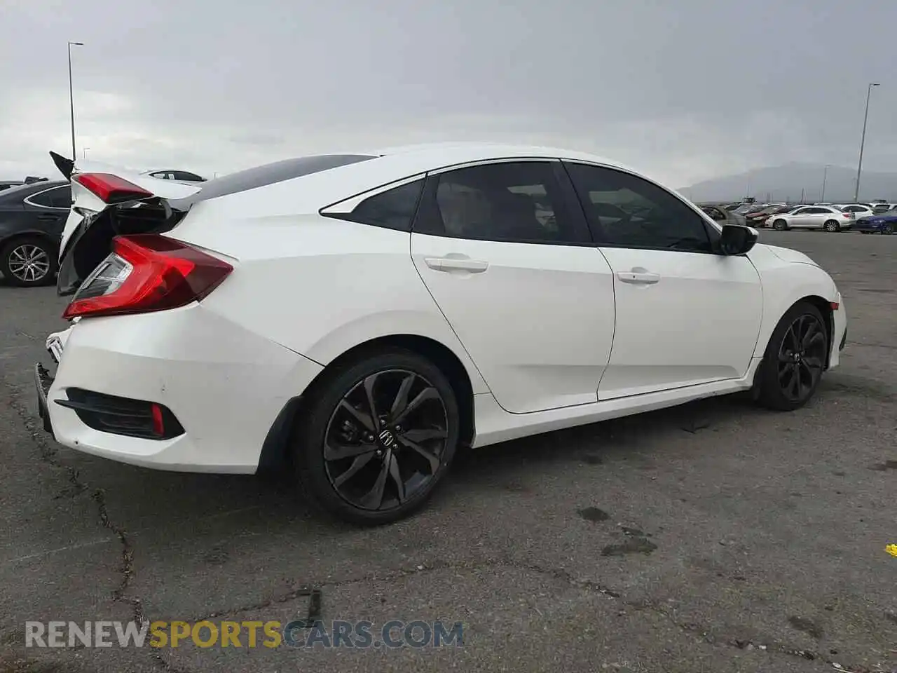 3 Photograph of a damaged car 2HGFC2F8XLH578845 HONDA CIVIC 2020