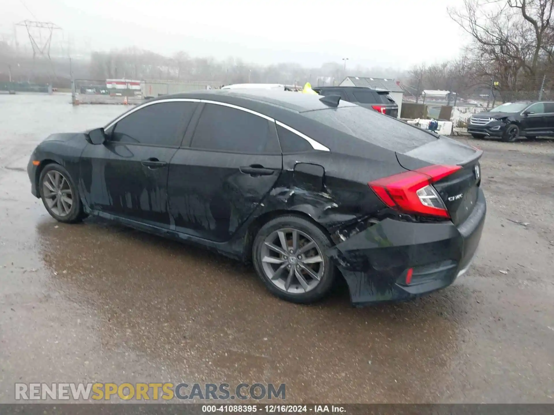 3 Photograph of a damaged car 19XFC1F70ME209909 HONDA CIVIC 2021