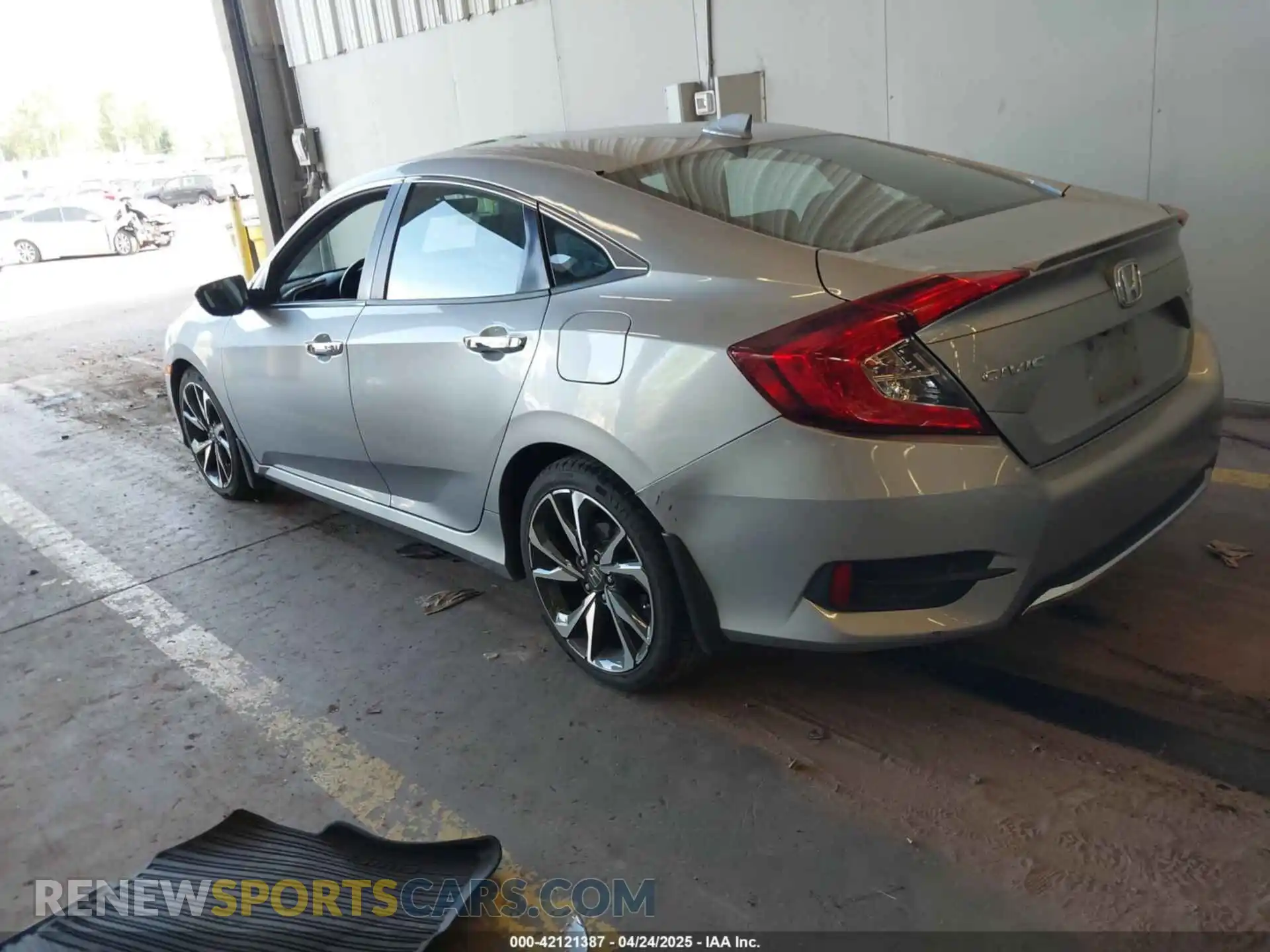 3 Photograph of a damaged car 19XFC1F97ME202456 HONDA CIVIC 2021
