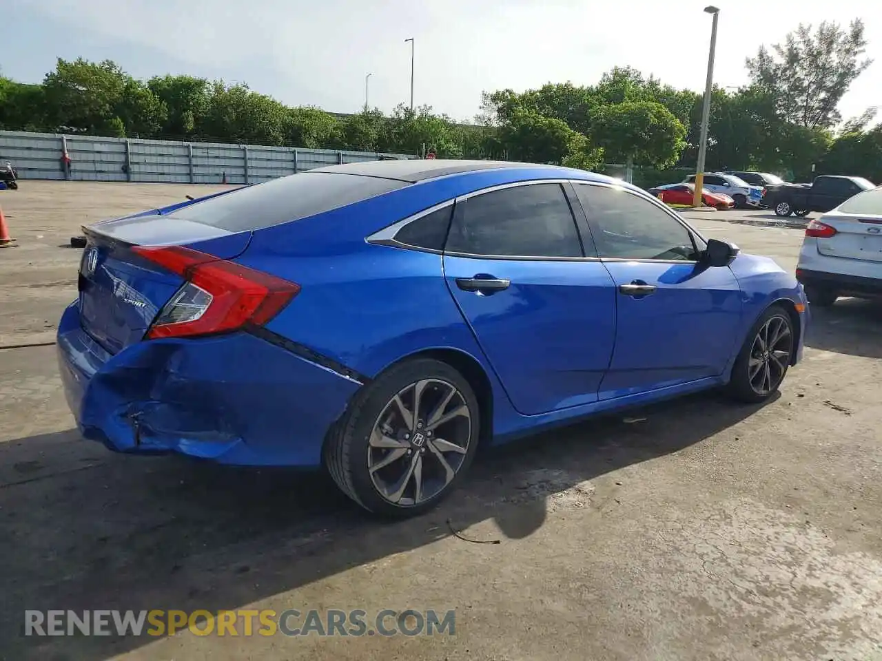 3 Фотография поврежденного автомобиля 19XFC2F84ME002700 HONDA CIVIC 2021