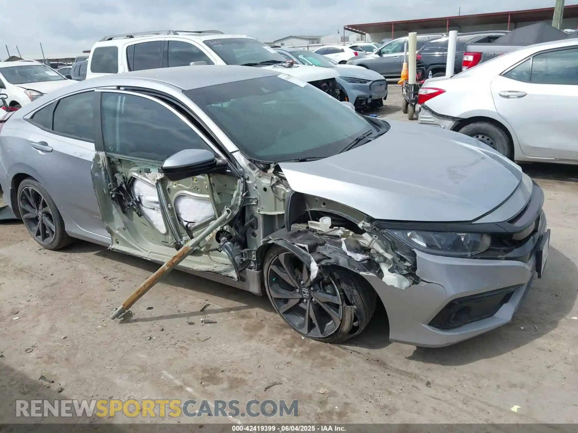 1 Фотография поврежденного автомобиля 2HGFC2F80MH519823 HONDA CIVIC 2021
