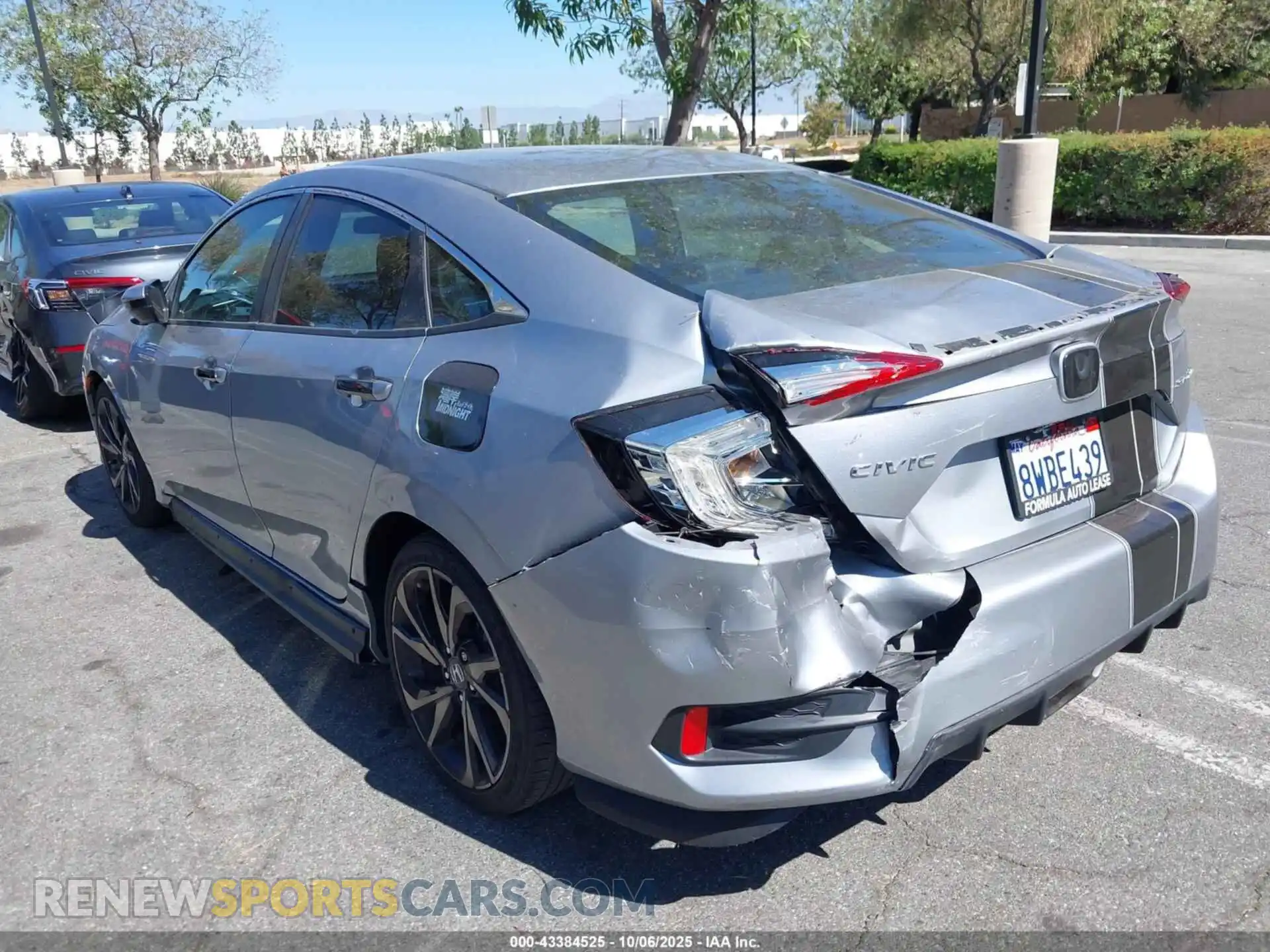 3 Photograph of a damaged car 2HGFC2F80MH537495 HONDA CIVIC 2021