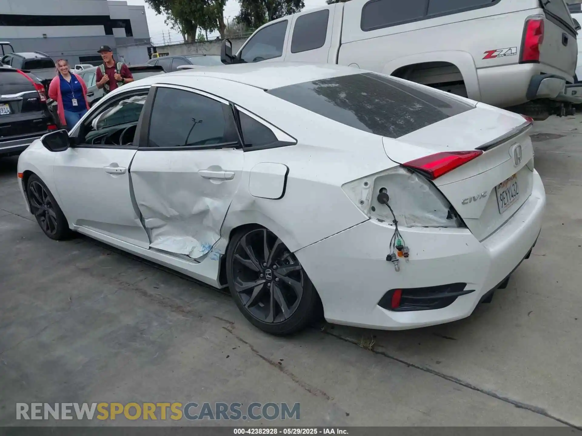 3 Photograph of a damaged car 2HGFC2F89MH559351 HONDA CIVIC 2021