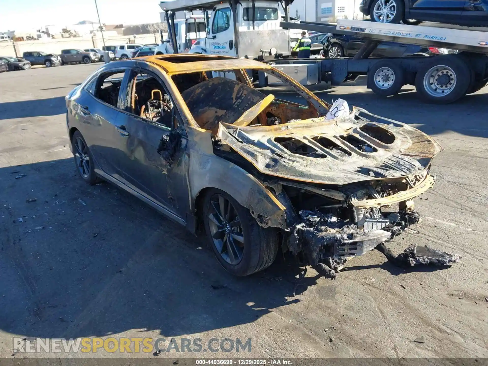 1 Photograph of a damaged car SHHFK7H69MU206431 HONDA CIVIC 2021