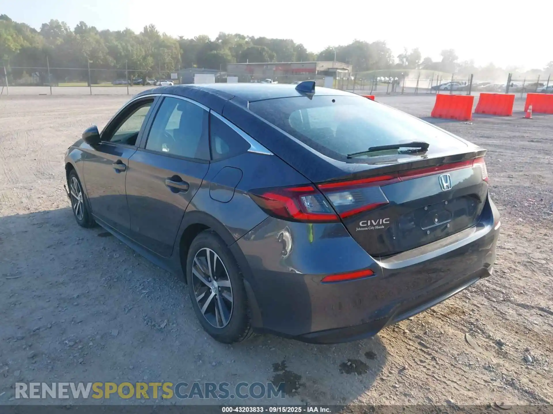 3 Фотография поврежденного автомобиля 19XFL2H5XPE025194 HONDA CIVIC 2023