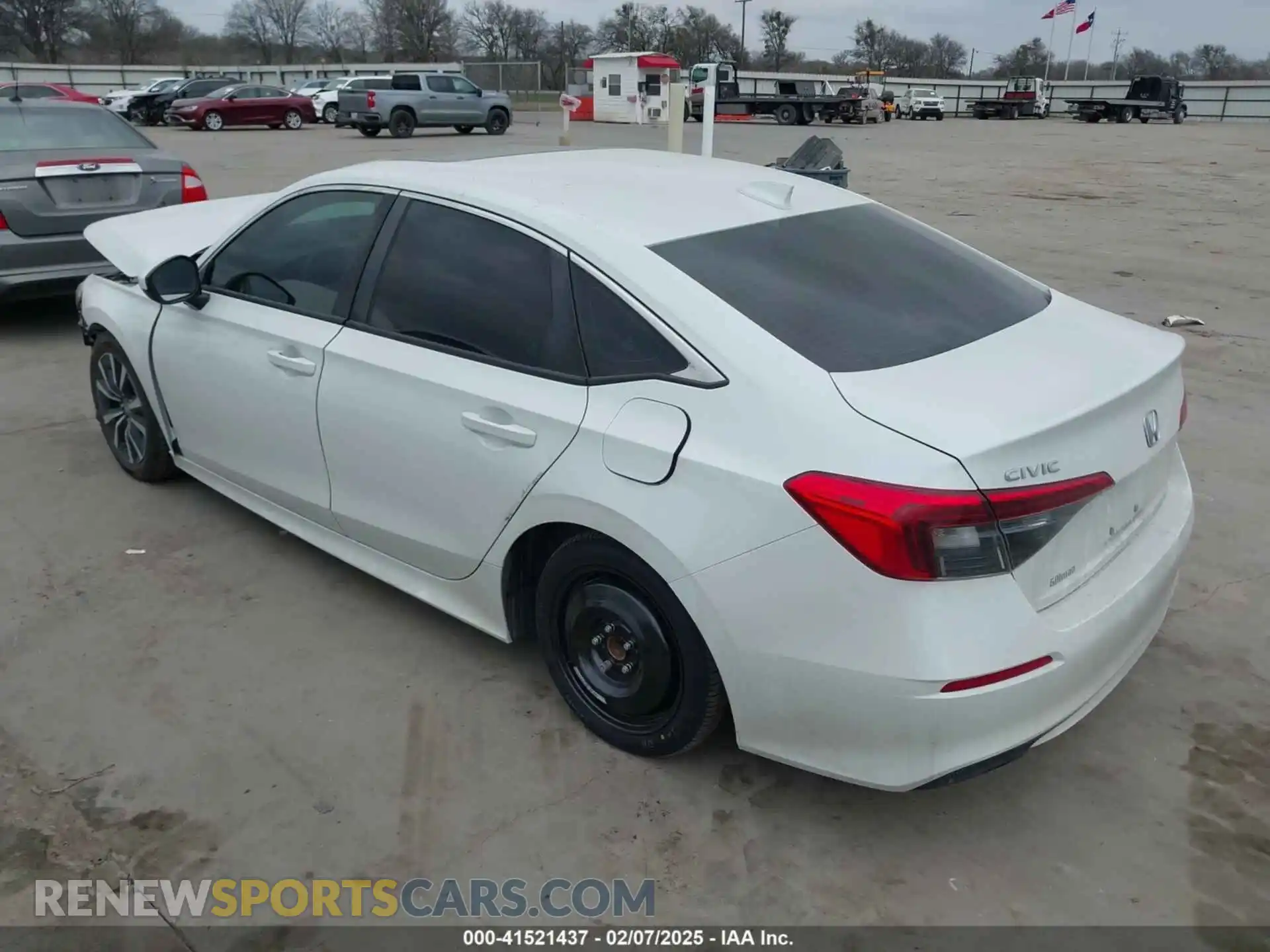 3 Photograph of a damaged car 2HGFE1F75PH302767 HONDA CIVIC 2023