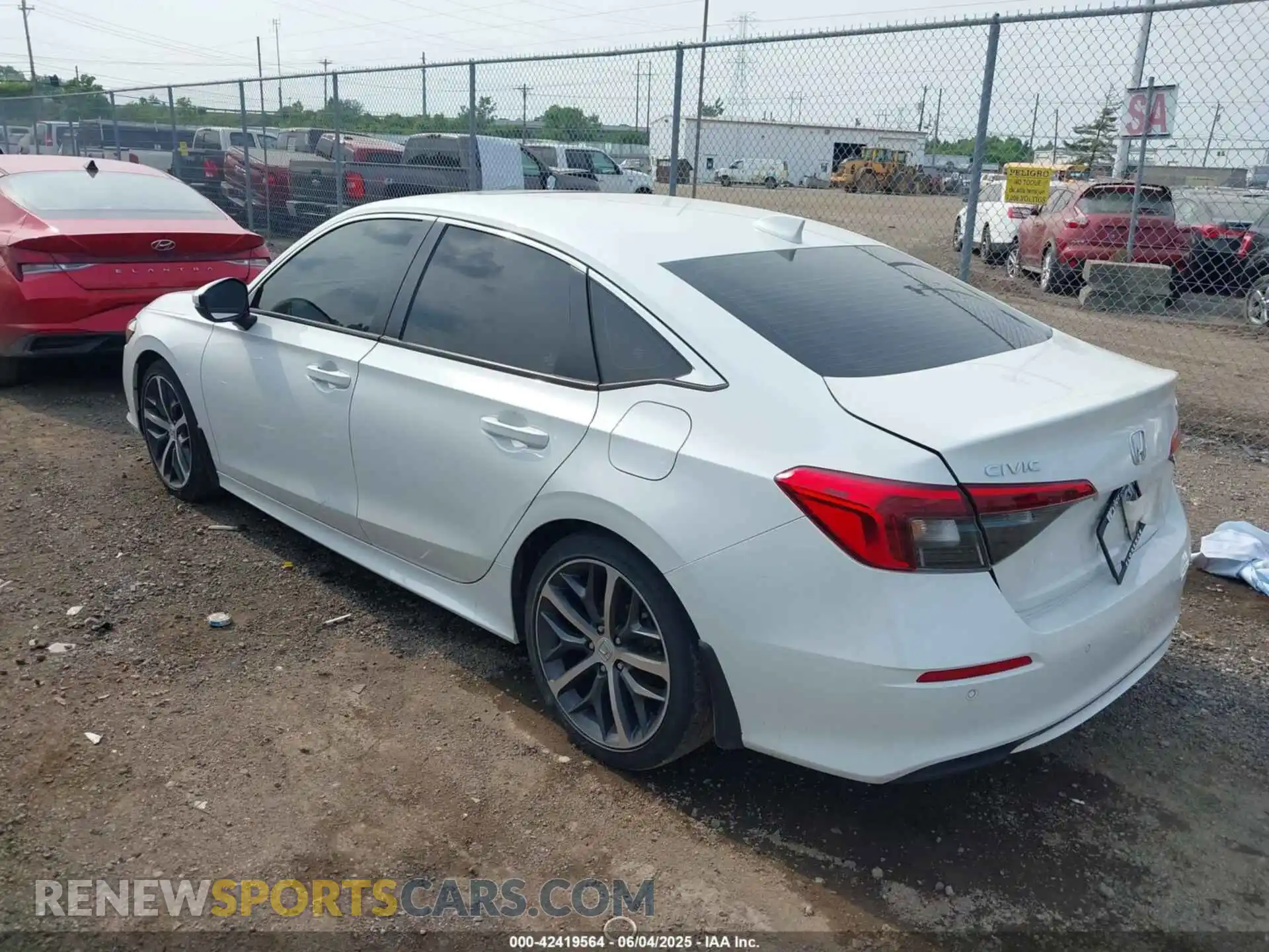 3 fotografías del automóvil dañado 2HGFE1F98PH300724 HONDA CIVIC 2023