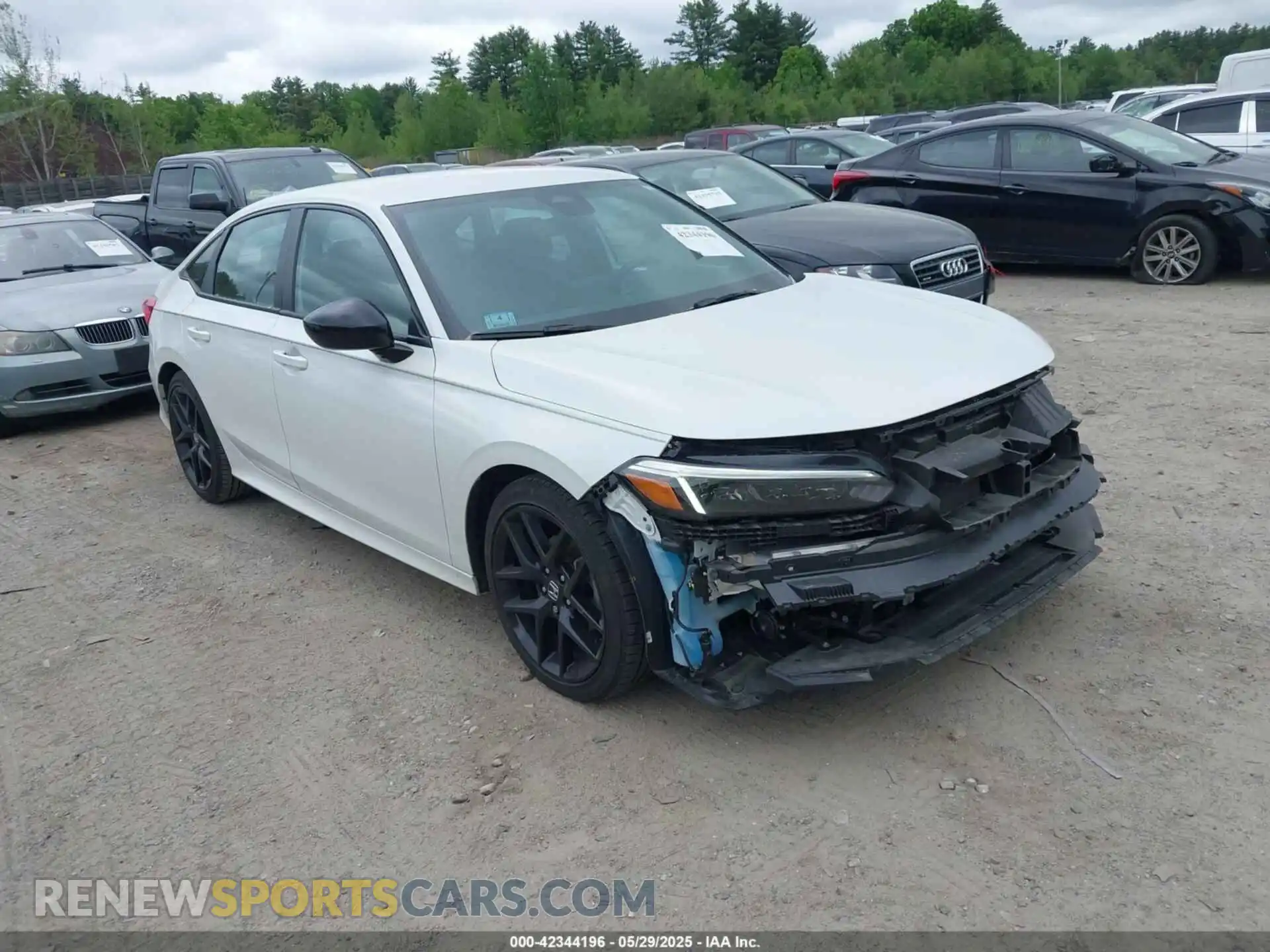 1 Photograph of a damaged car 2HGFE2F50PH555516 HONDA CIVIC 2023