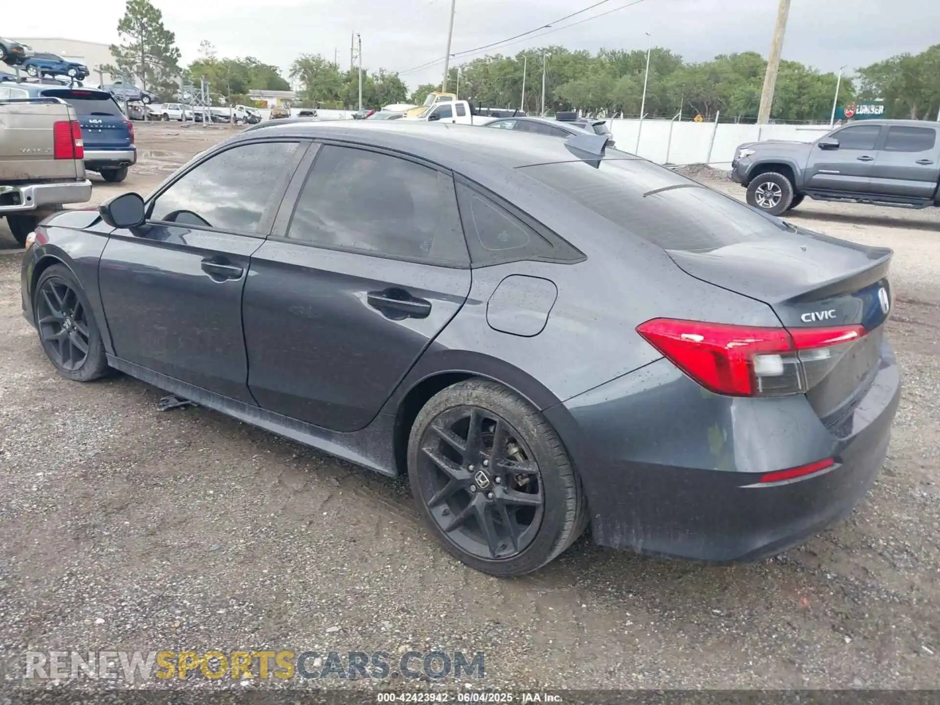 3 fotografías del automóvil dañado 2HGFE2F58PH536244 HONDA CIVIC 2023
