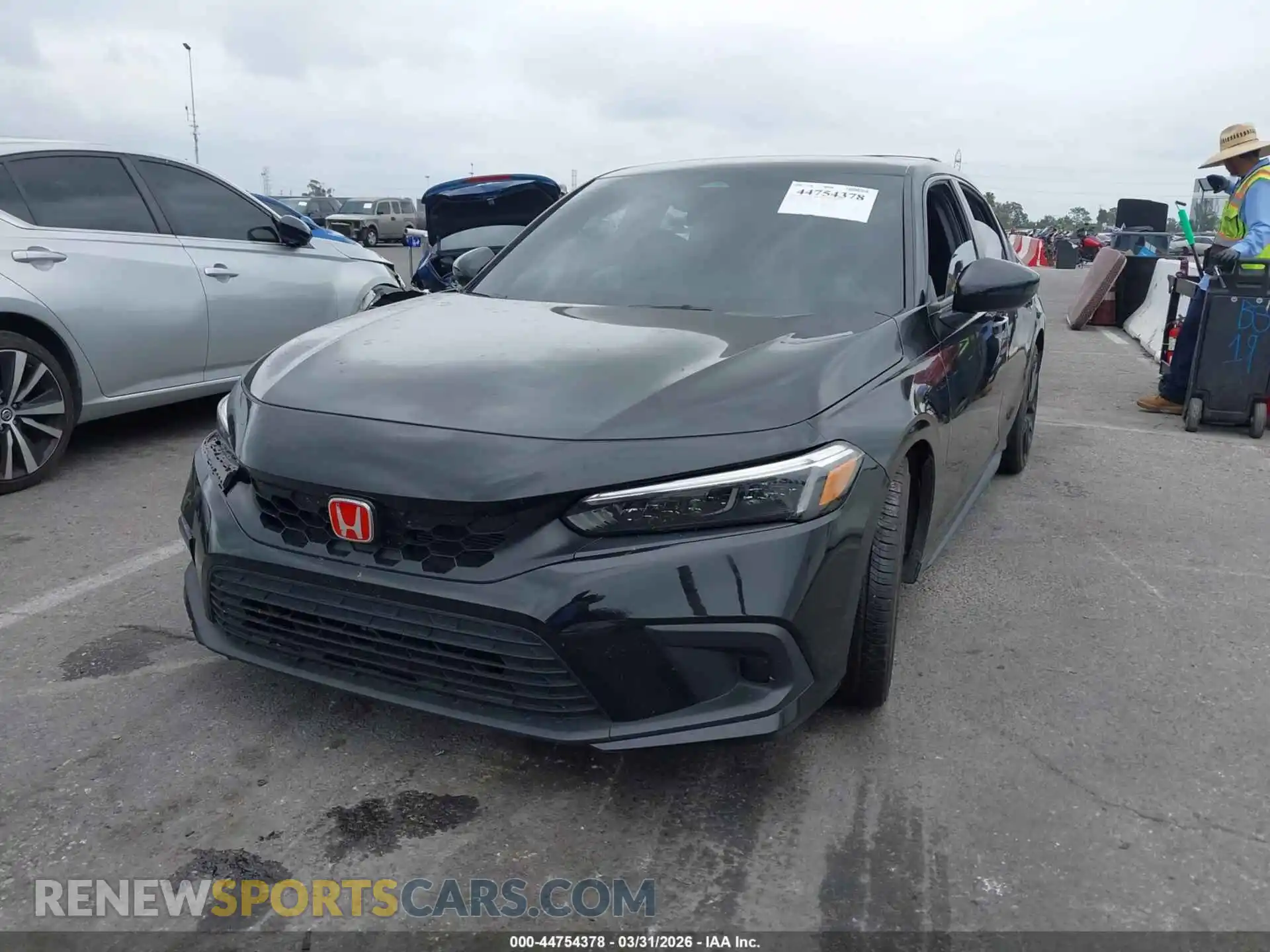 2 Фотография поврежденного автомобиля 19XFL2H86RE024508 HONDA CIVIC 2024