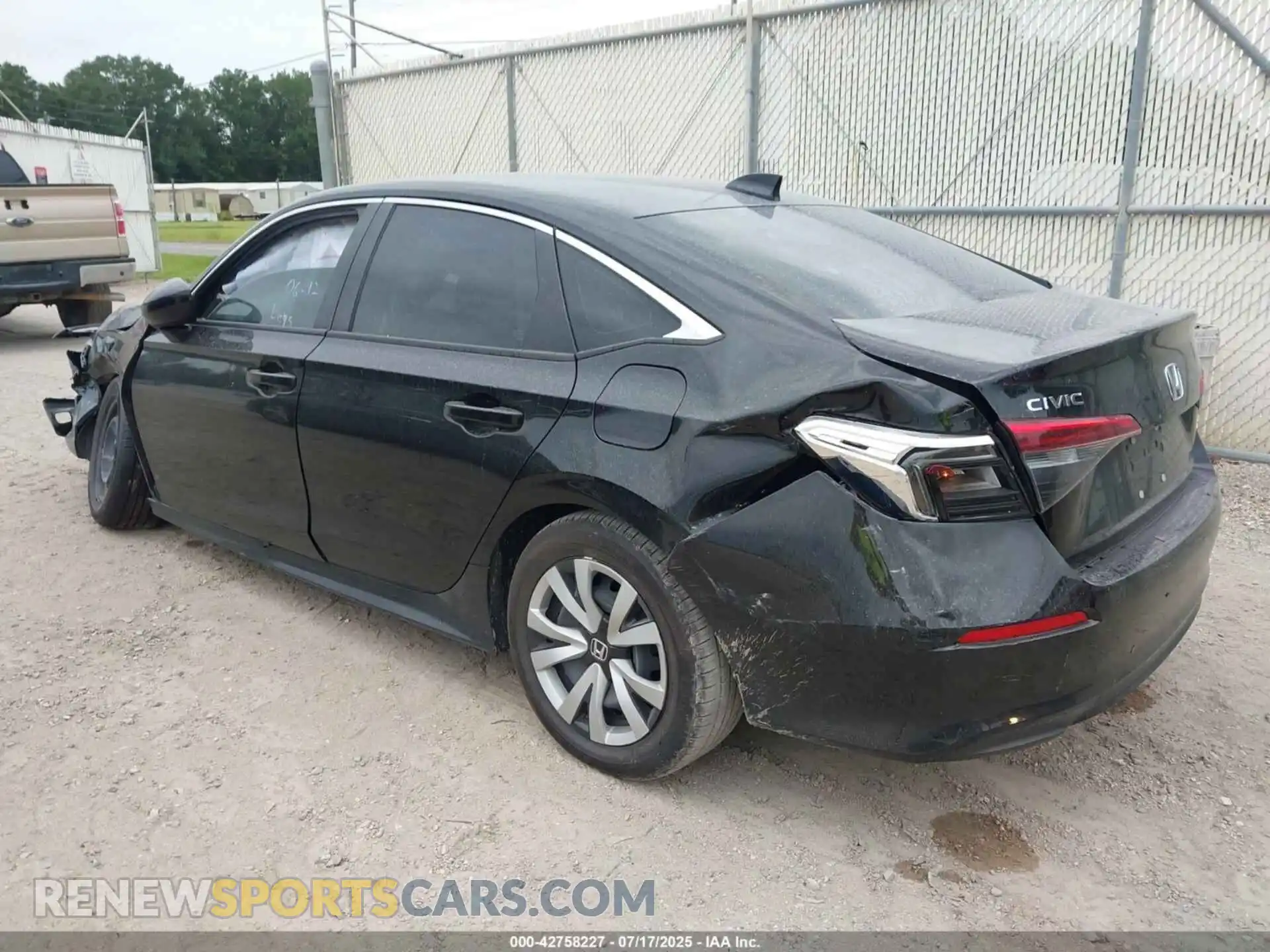 3 Photograph of a damaged car 2HGFE2F2XRH562918 HONDA CIVIC 2024