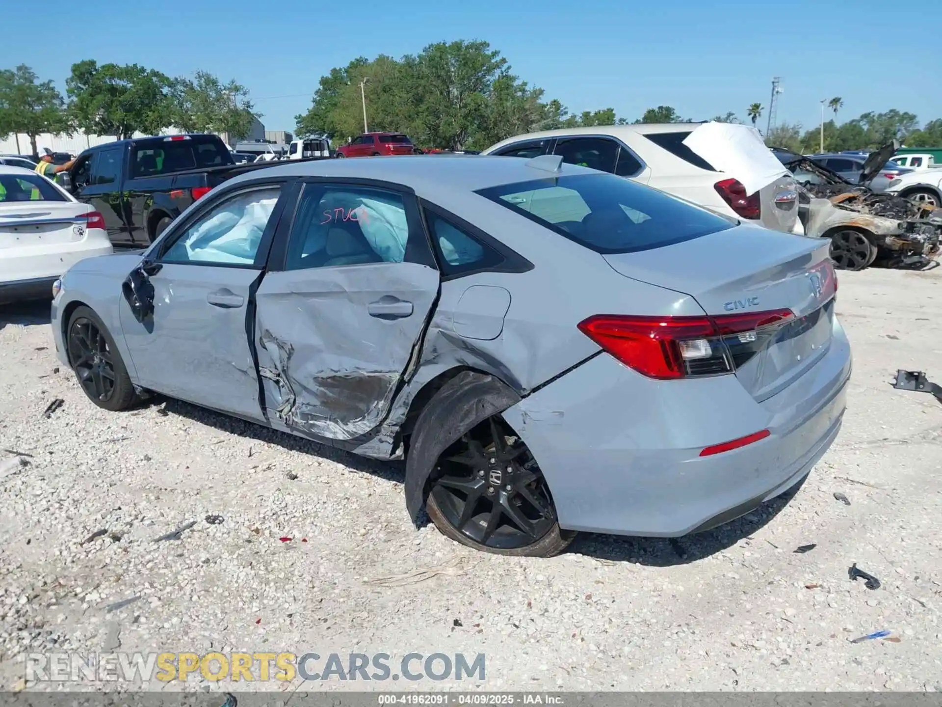 3 Photograph of a damaged car 2HGFE2F57RH580545 HONDA CIVIC 2024