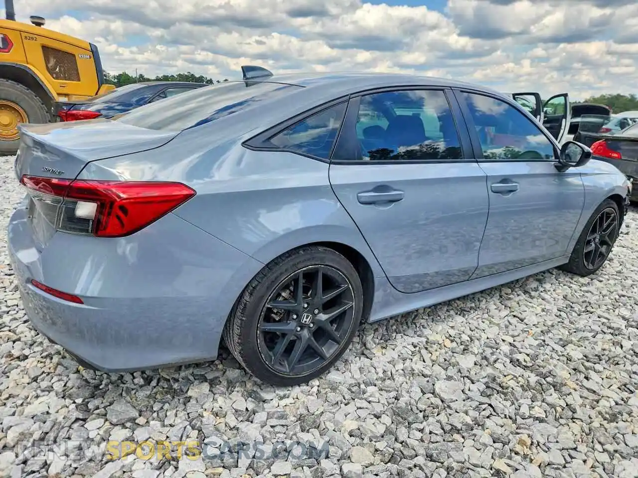 3 Photograph of a damaged car 2HGFE2F58RH532116 HONDA CIVIC 2024