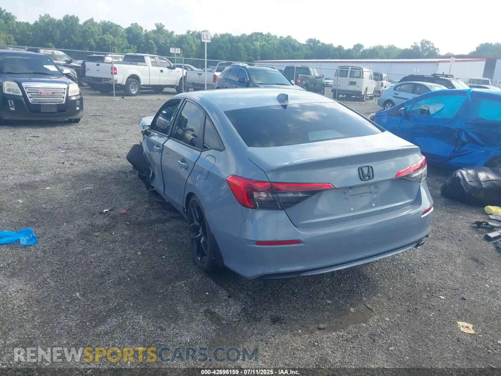 3 Фотография поврежденного автомобиля 2HGFE2F59RH572463 HONDA CIVIC 2024