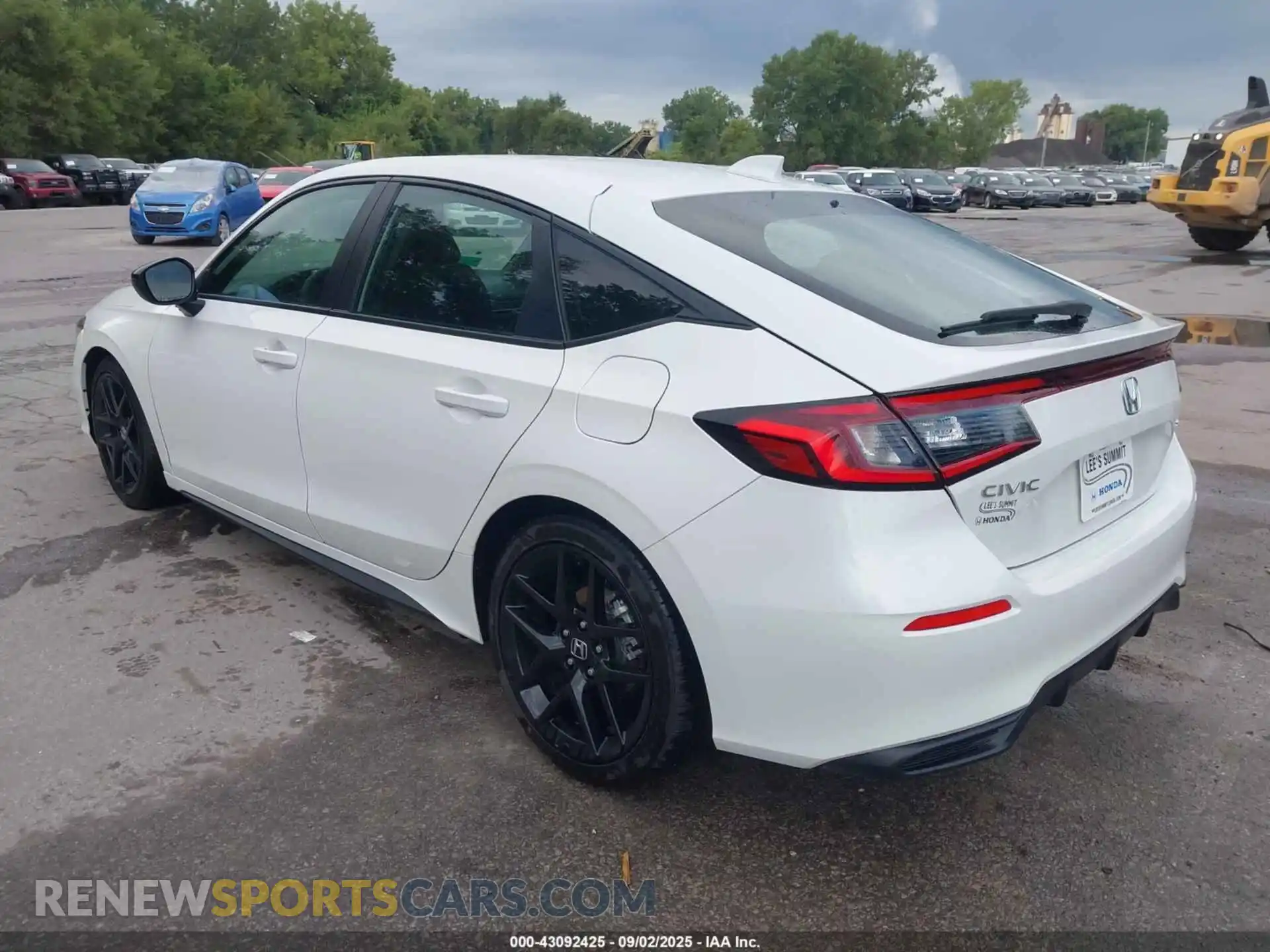 3 Photograph of a damaged car 19XFL2H84SE016655 HONDA CIVIC 2025