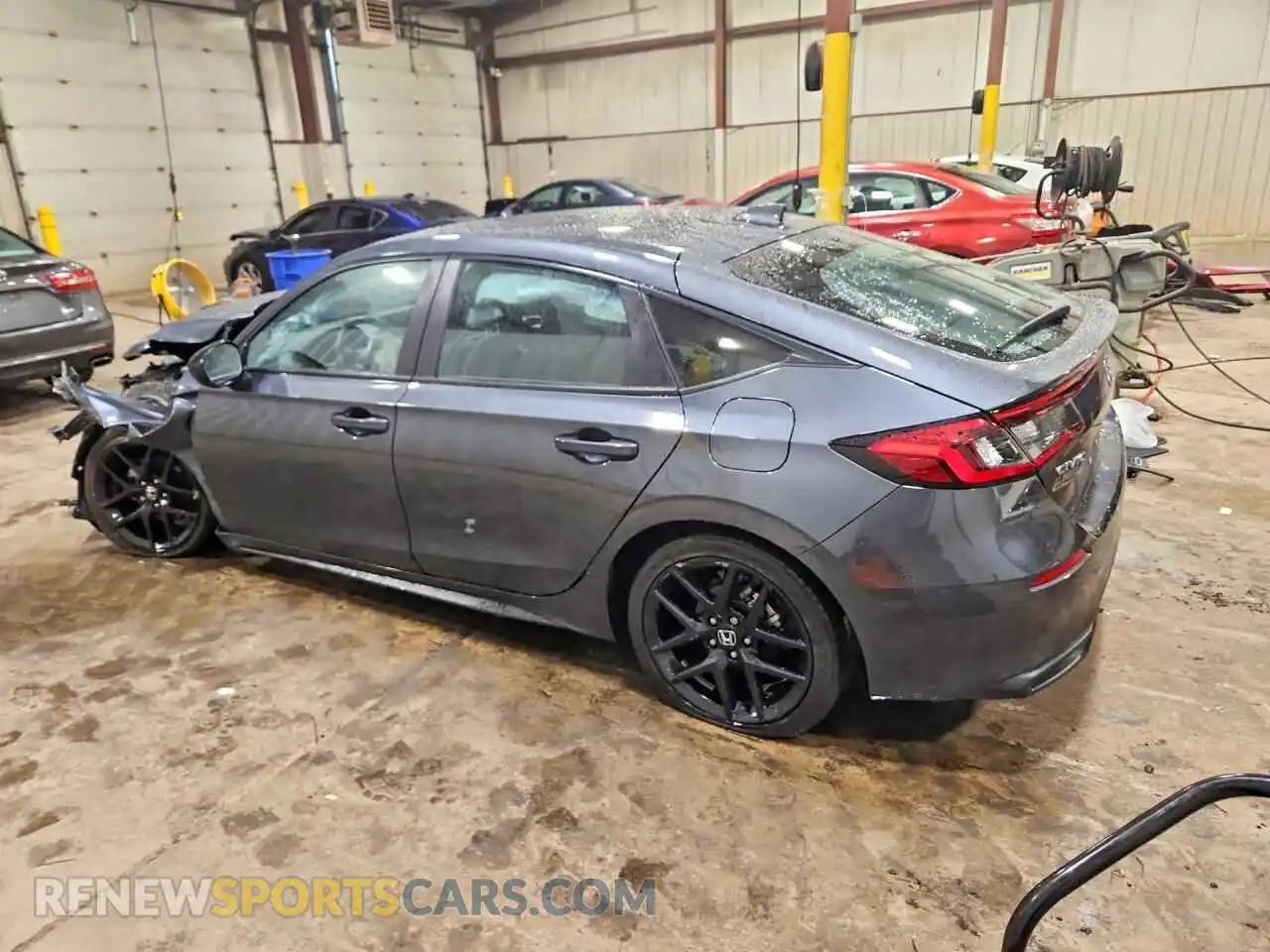 2 fotografías del automóvil dañado 19XFL2H86SE017712 HONDA CIVIC 2025