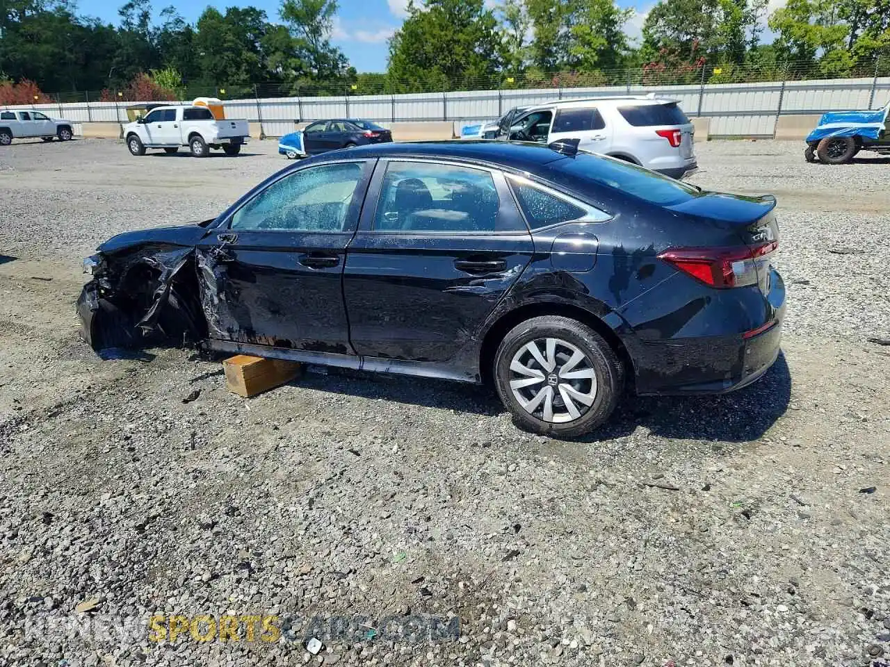 2 fotografías del automóvil dañado 2HGFE2F27SH564129 HONDA CIVIC 2025