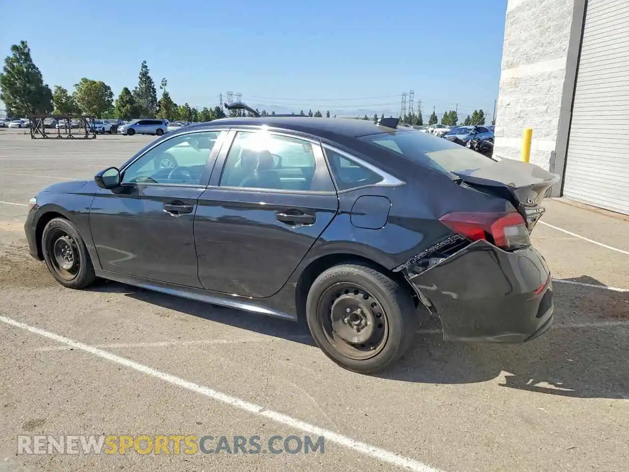 2 Фотография поврежденного автомобиля 2HGFE2F28SH564138 HONDA CIVIC 2025