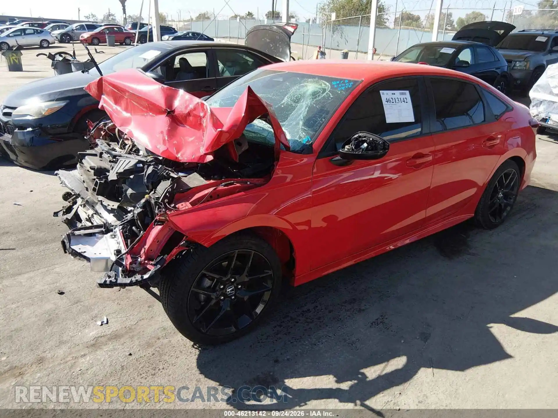2 fotografías del automóvil dañado 2HGFE2F52SH557731 HONDA CIVIC 2025