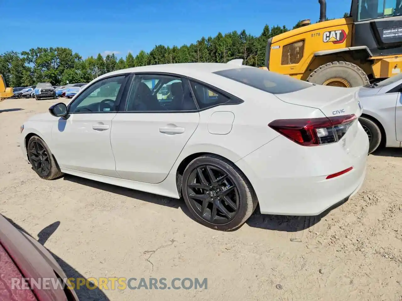 2 fotografías del automóvil dañado 2HGFE2F53SH604233 HONDA CIVIC 2025