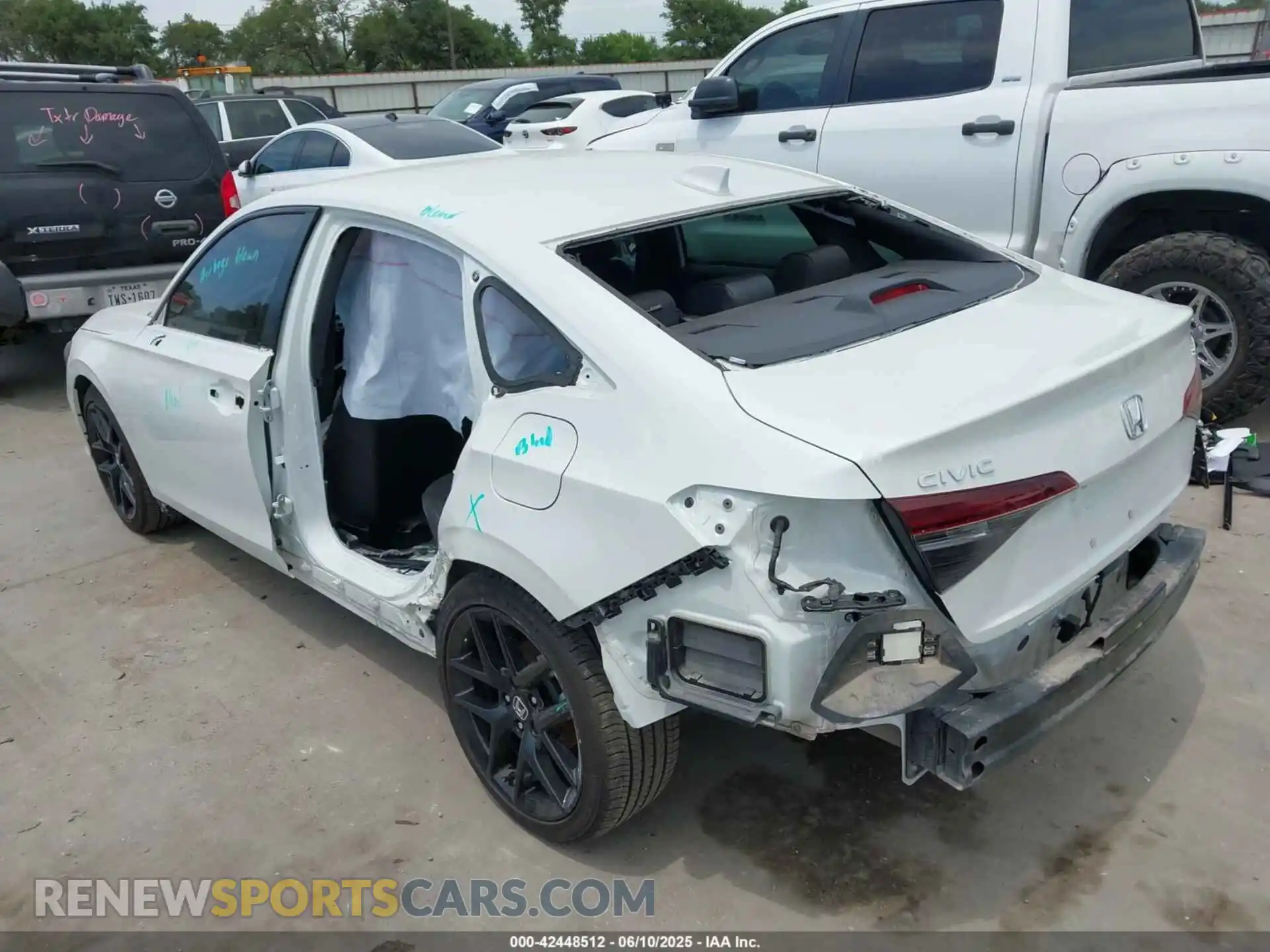 3 Photograph of a damaged car 2HGFE2F5XSH532141 HONDA CIVIC 2025