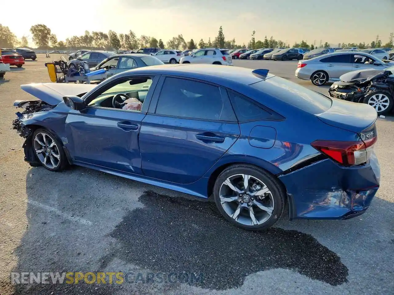 2 fotografías del automóvil dañado 2HGFE4F86SH322822 HONDA CIVIC 2025