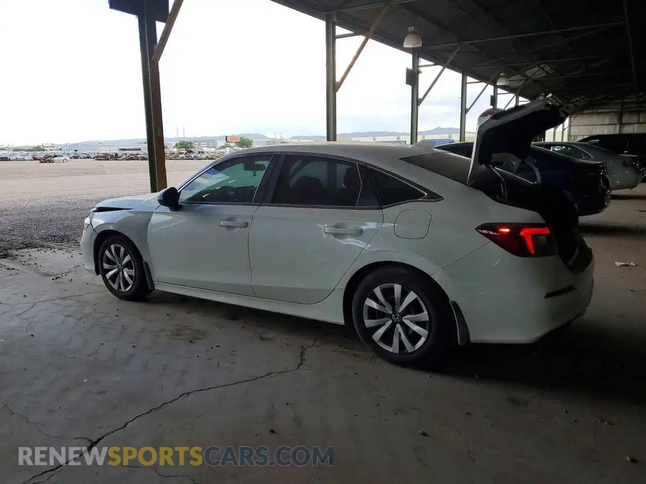 2 fotografías del automóvil dañado 2HGFE2F24TH557012 HONDA CIVIC 2026