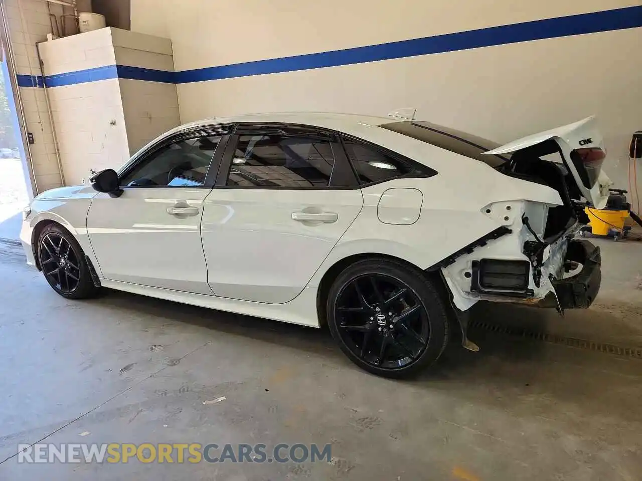 2 Фотография поврежденного автомобиля 2HGFE2F50TH514751 HONDA CIVIC 2026
