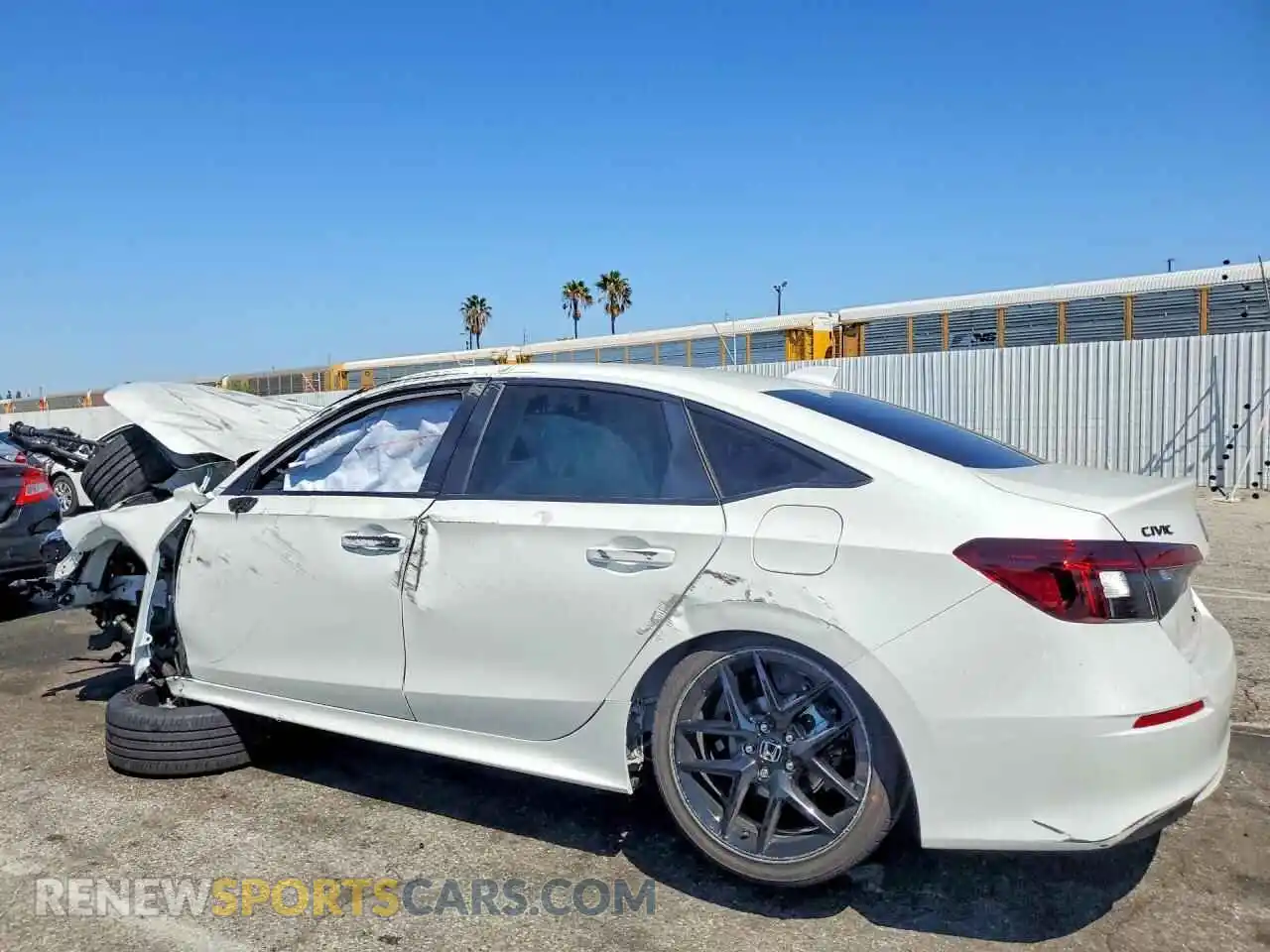 2 Photograph of a damaged car 2HGFE2F50TH572441 HONDA CIVIC 2026